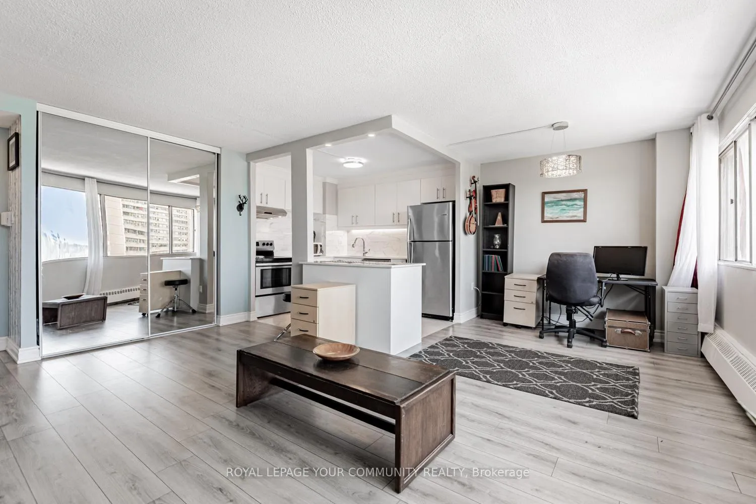 Photo 13 of Unit 912, 10 Sunny Glenway, Toronto, Flemingdon Park — HOMEH
