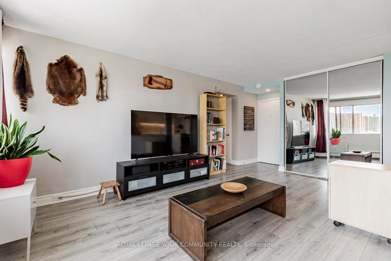 Photo 14 of Unit 912, 10 Sunny Glenway, Toronto, Flemingdon Park — HOMEH