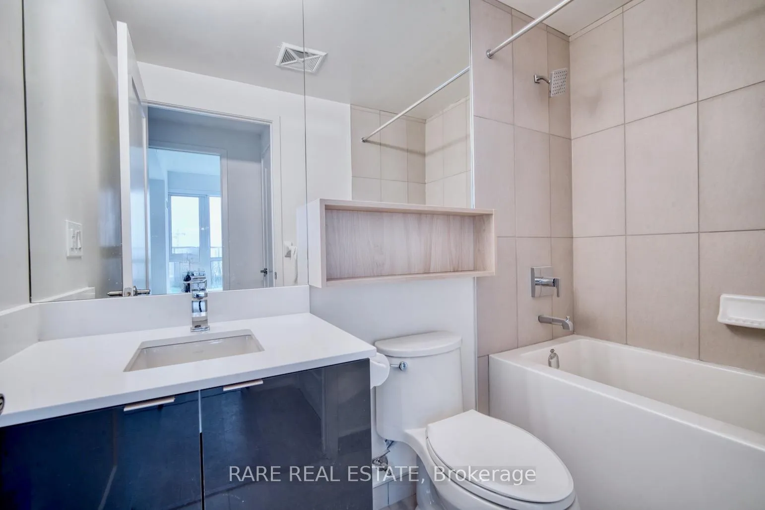 Photo 9 of Unit 903, 70 Princess Street E, Toronto, Waterfront Communities — HOMEH