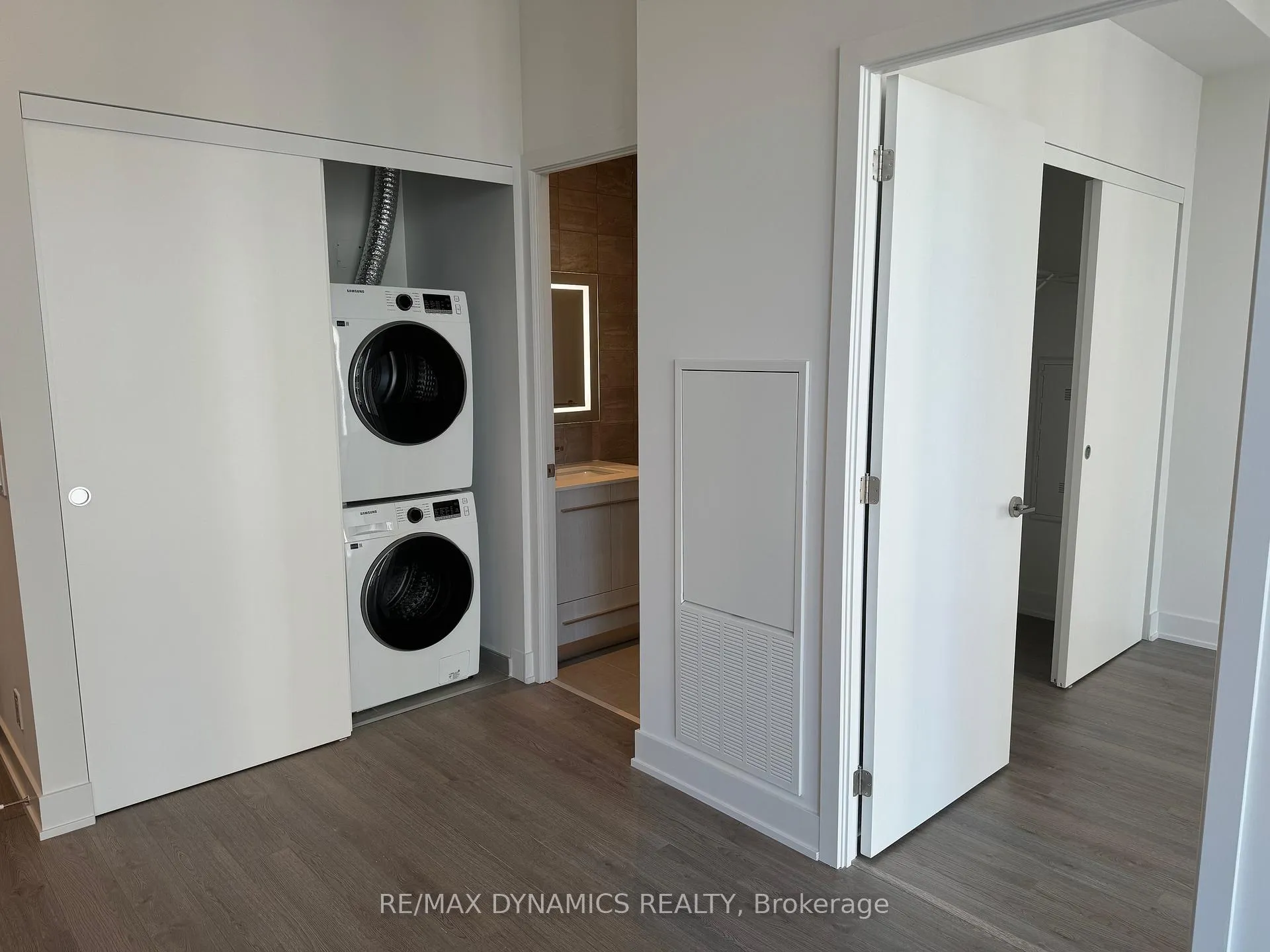 Photo 12 of Unit 4808, 8 Cumberland Street, Toronto, The Annex — HOMEH