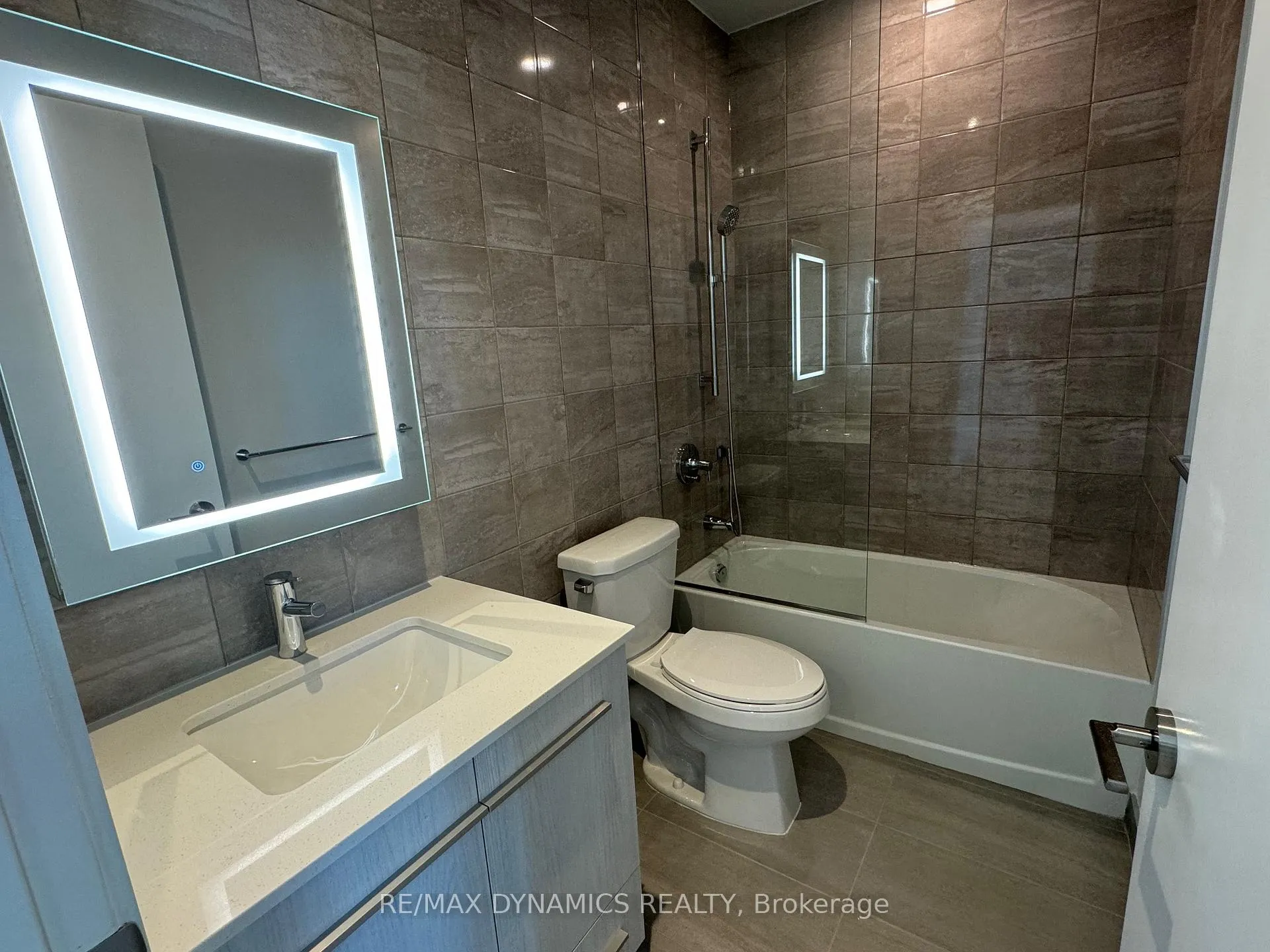 Photo 13 of Unit 4808, 8 Cumberland Street, Toronto, The Annex — HOMEH