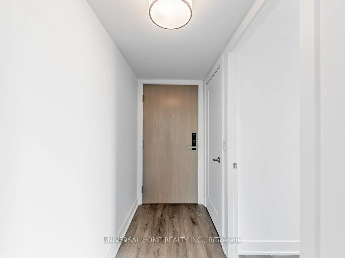 Photo 2 of Unit 703, 575 Bloor Street E, Toronto, North St. James Town — HOMEH