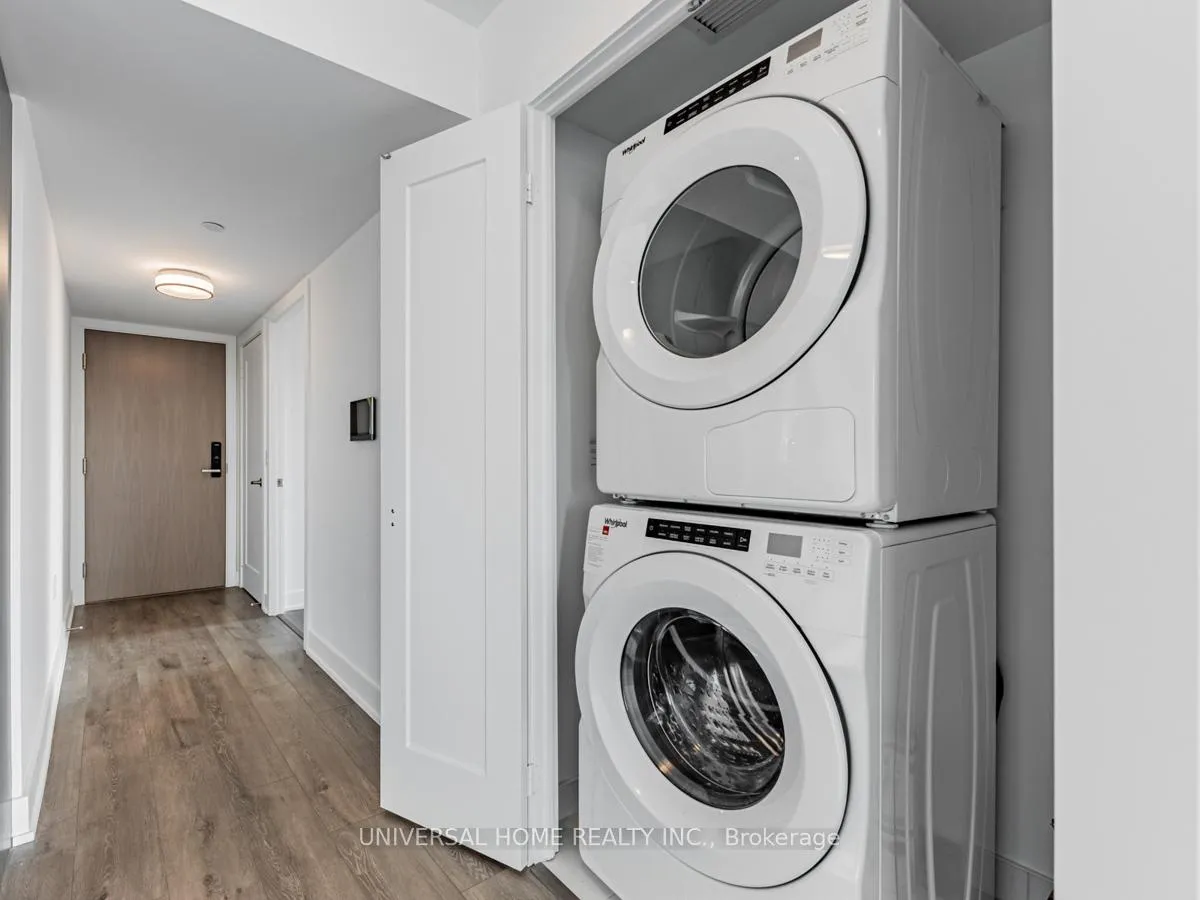 Photo 3 of Unit 703, 575 Bloor Street E, Toronto, North St. James Town — HOMEH