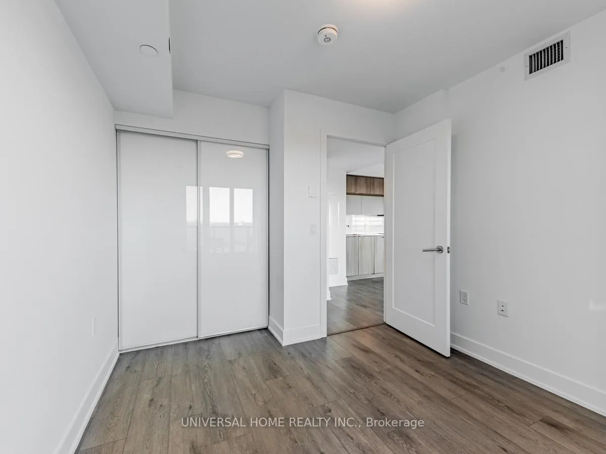 Photo 12 of Unit 703, 575 Bloor Street E, Toronto, North St. James Town — HOMEH