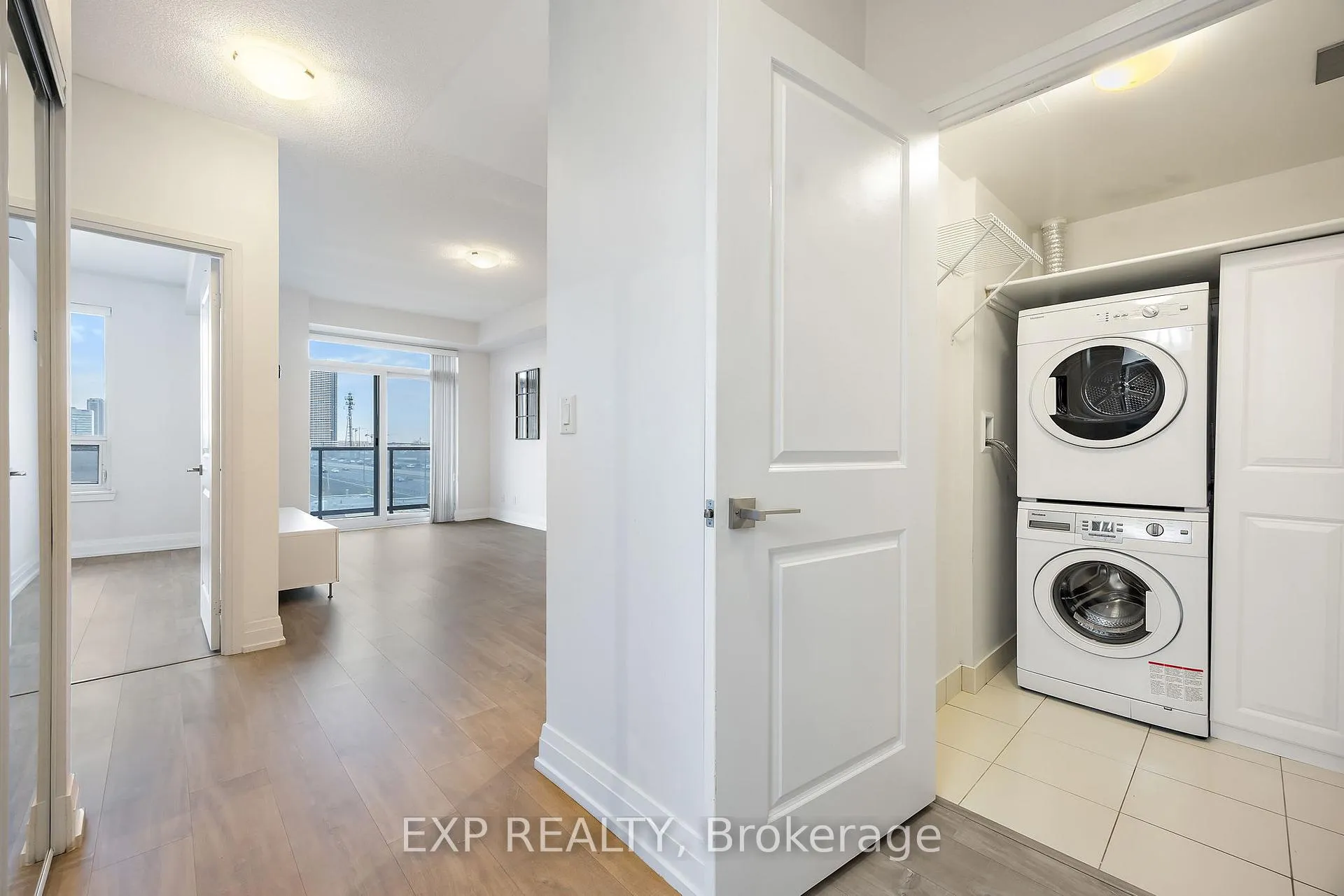 Photo 17 of Unit 512, 3600 Highway 7, Vaughan, Vaughan Corporate Centre — HOMEH