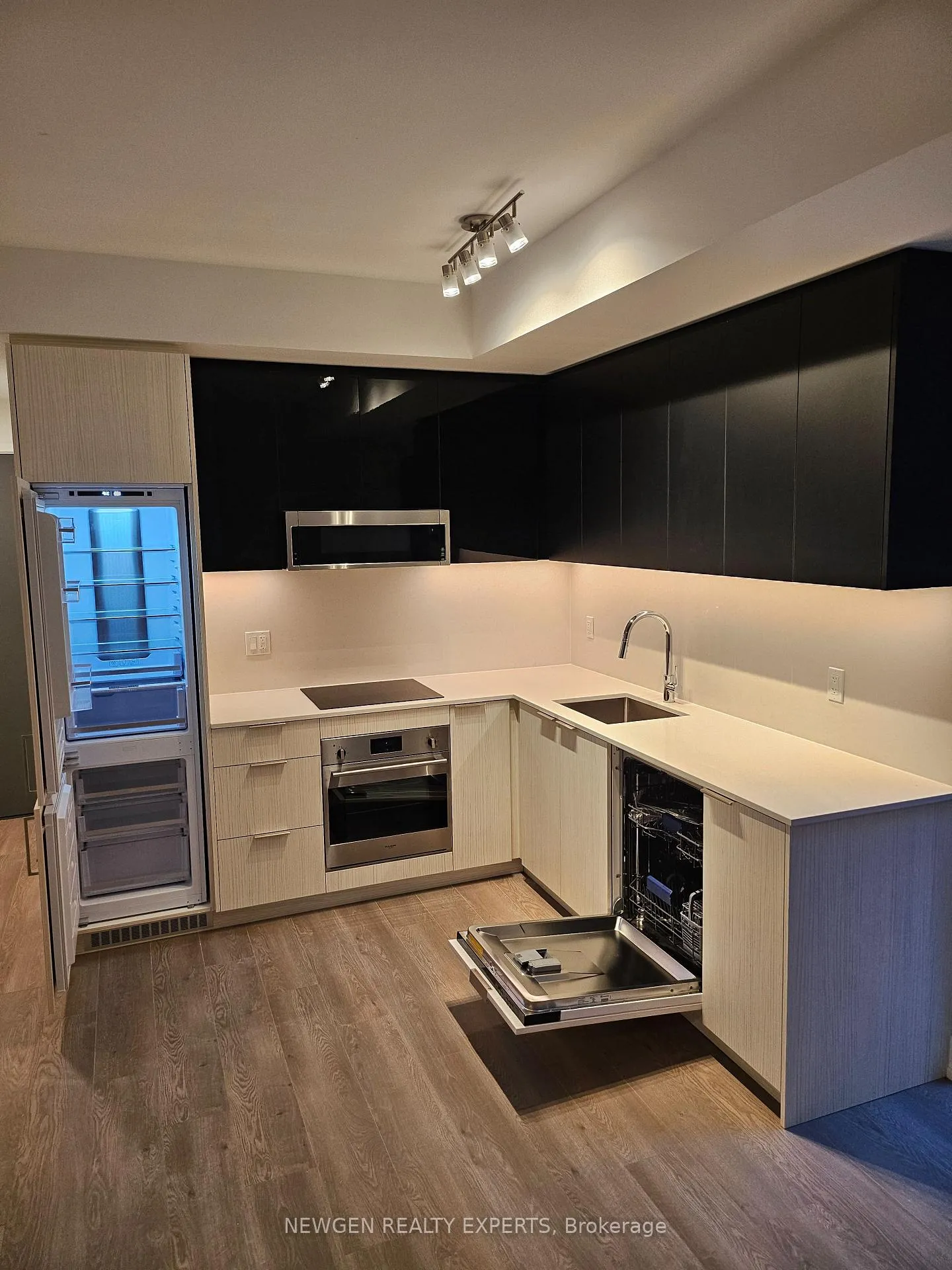 Photo 4 of Unit 217, 308 Jarvis Street, Toronto, Church-Yonge Corridor — HOMEH