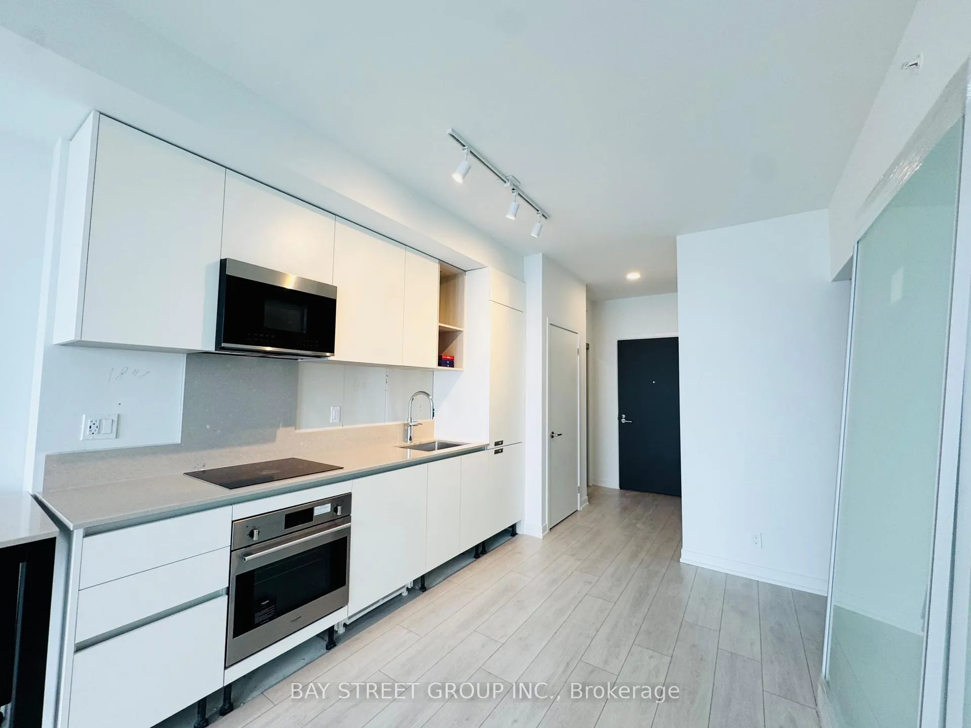 Photo 4 of Unit 3008, 39 Mary Street, Barrie, City Centre — HOMEH