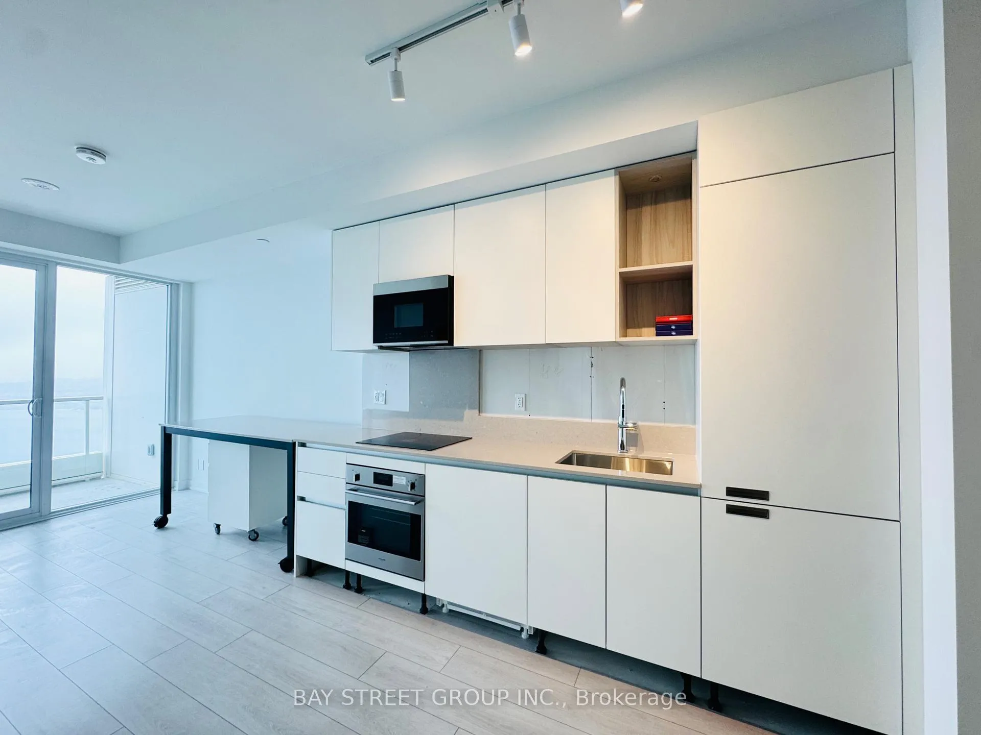 Photo 5 of Unit 3008, 39 Mary Street, Barrie, City Centre — HOMEH