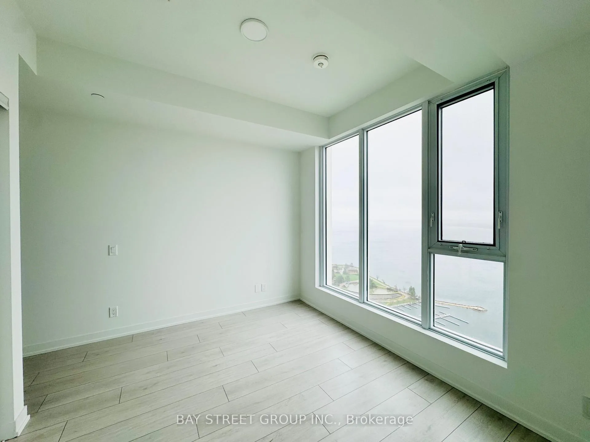 Photo 13 of Unit 3008, 39 Mary Street, Barrie, City Centre — HOMEH
