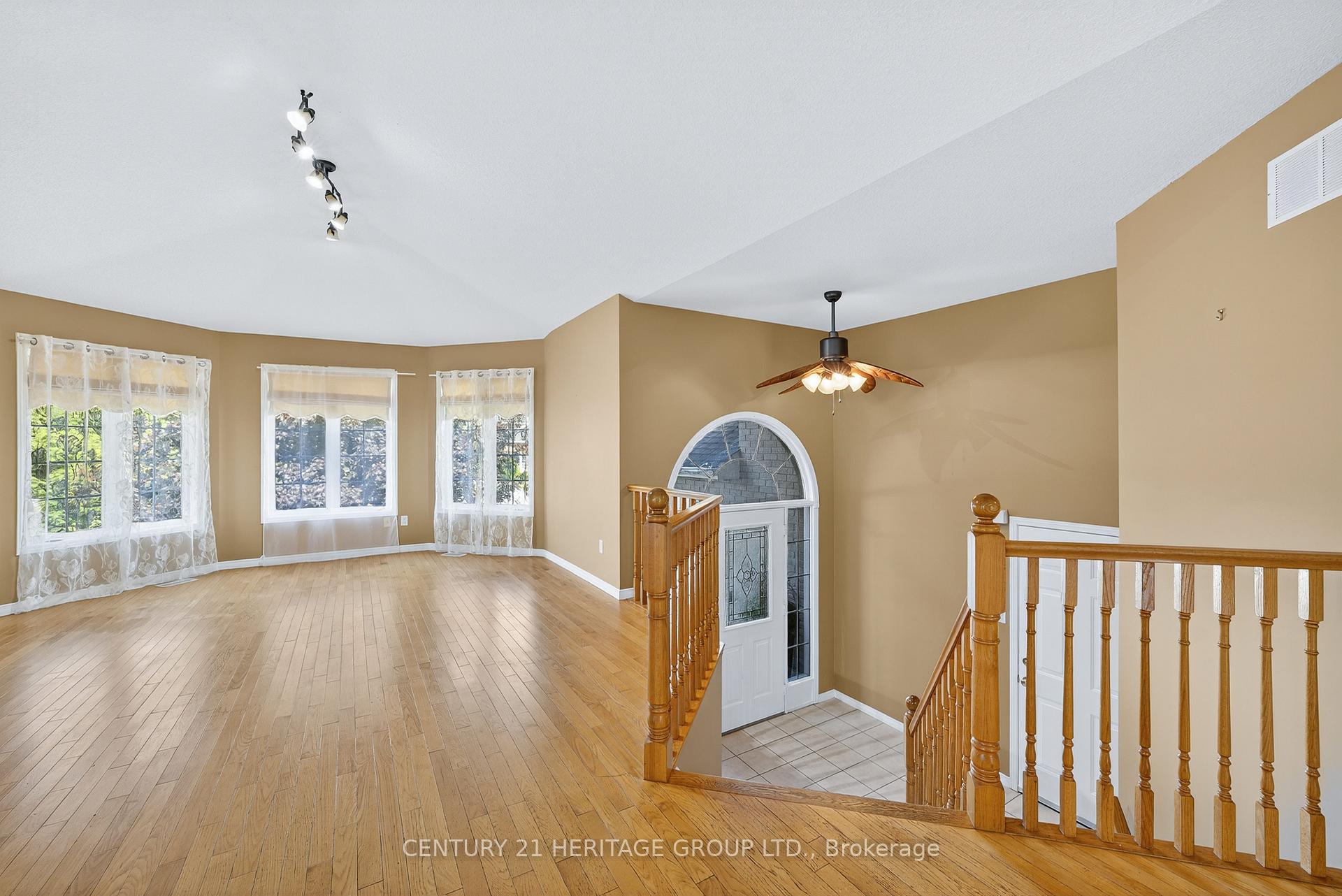 Photo 6 of 250 Kathleen Crescent, Clearview, Stayner — HOMEH