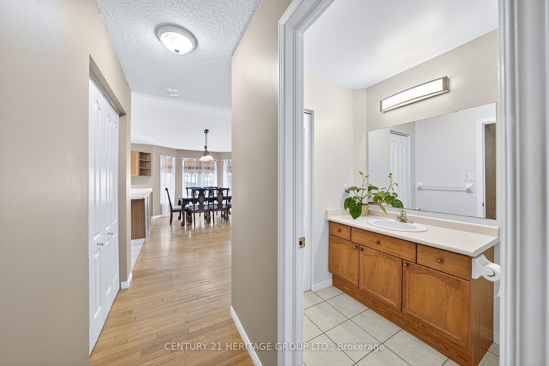 Photo 11 of 250 Kathleen Crescent, Clearview, Stayner — HOMEH