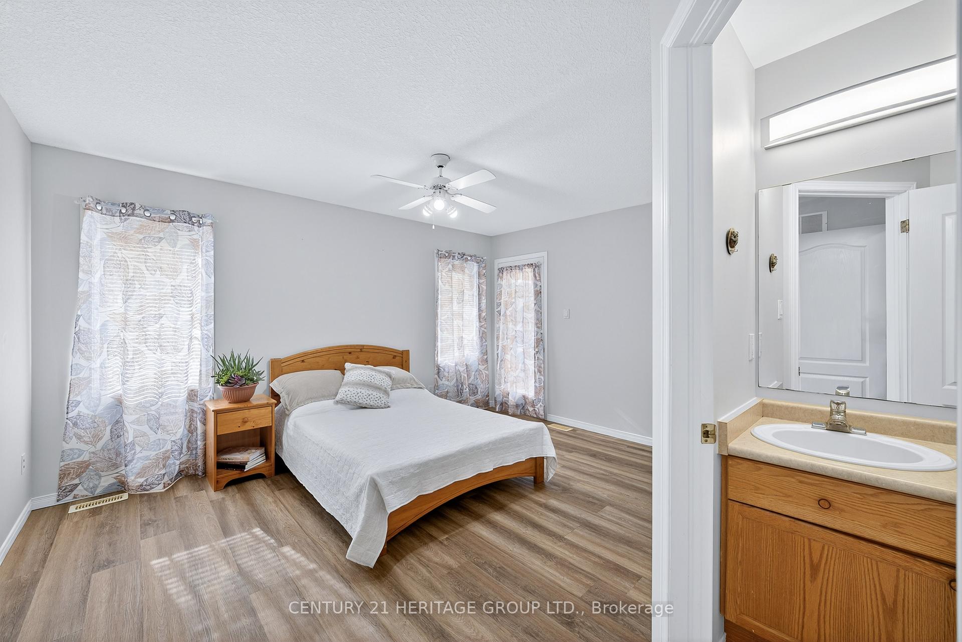 Photo 13 of 250 Kathleen Crescent, Clearview, Stayner — HOMEH
