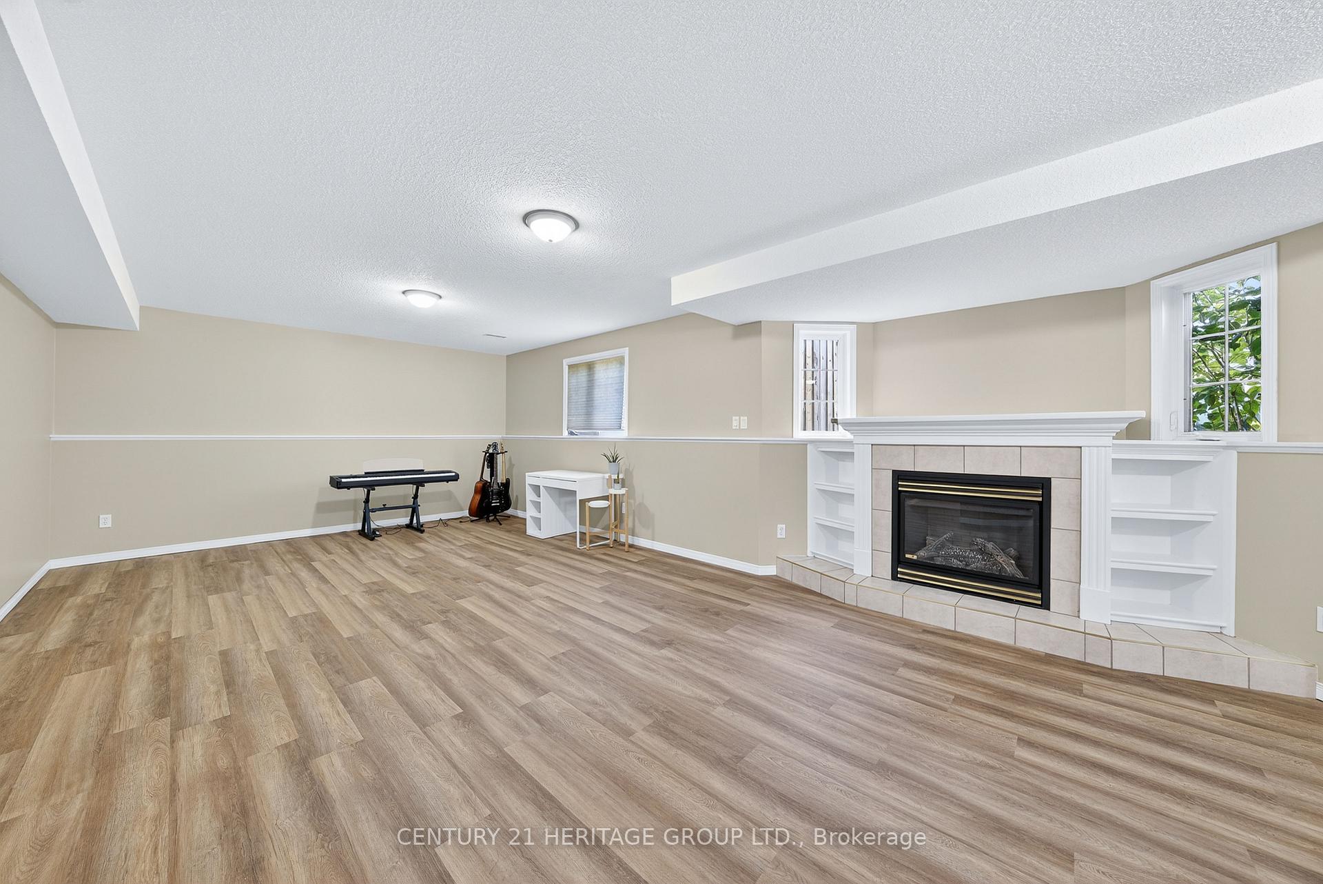 Photo 20 of 250 Kathleen Crescent, Clearview, Stayner — HOMEH