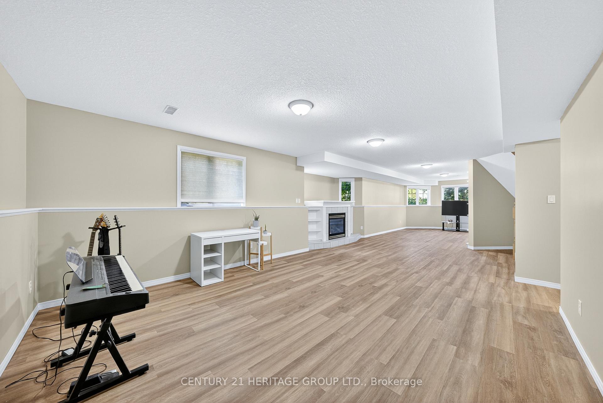 Photo 21 of 250 Kathleen Crescent, Clearview, Stayner — HOMEH