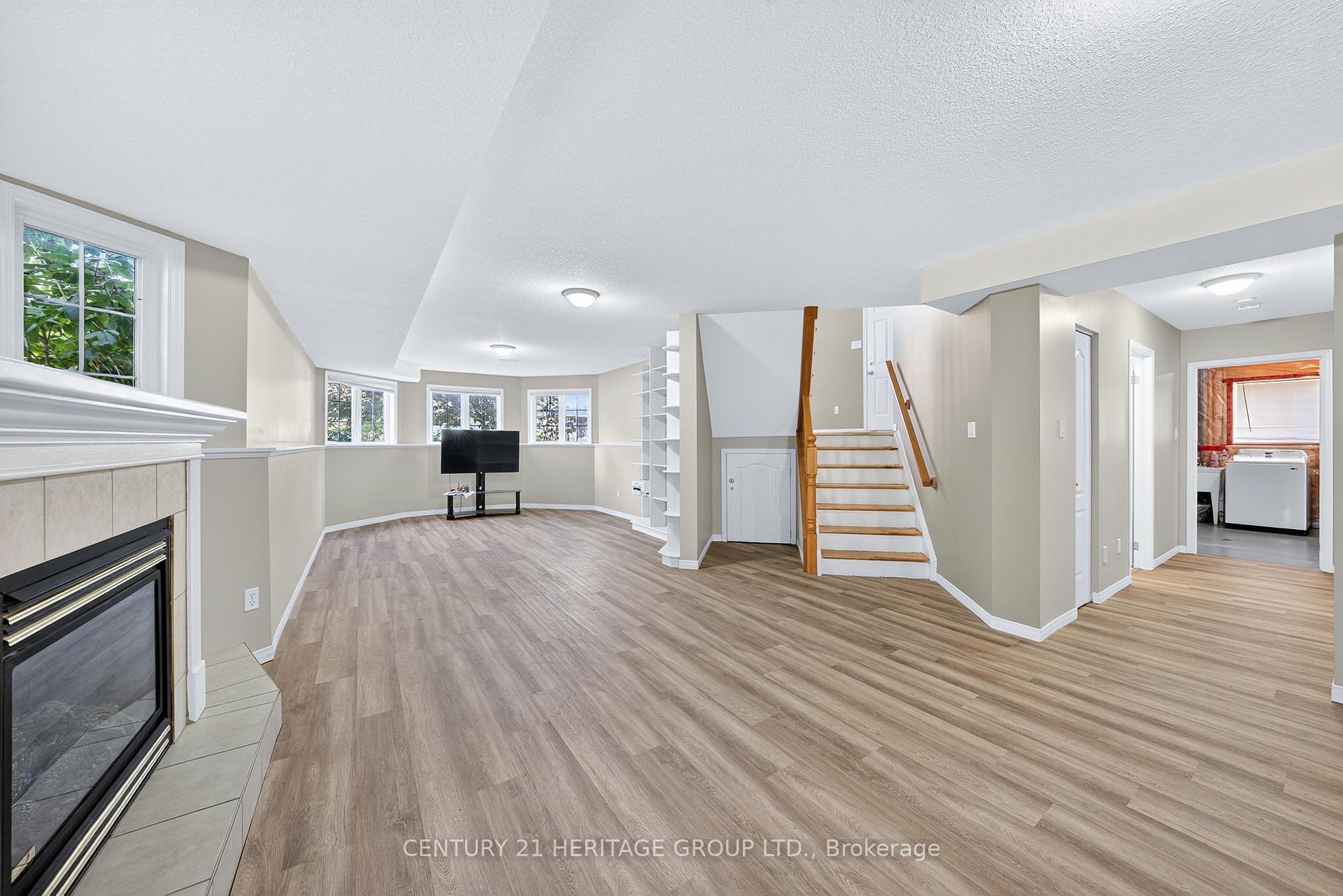 Photo 22 of 250 Kathleen Crescent, Clearview, Stayner — HOMEH