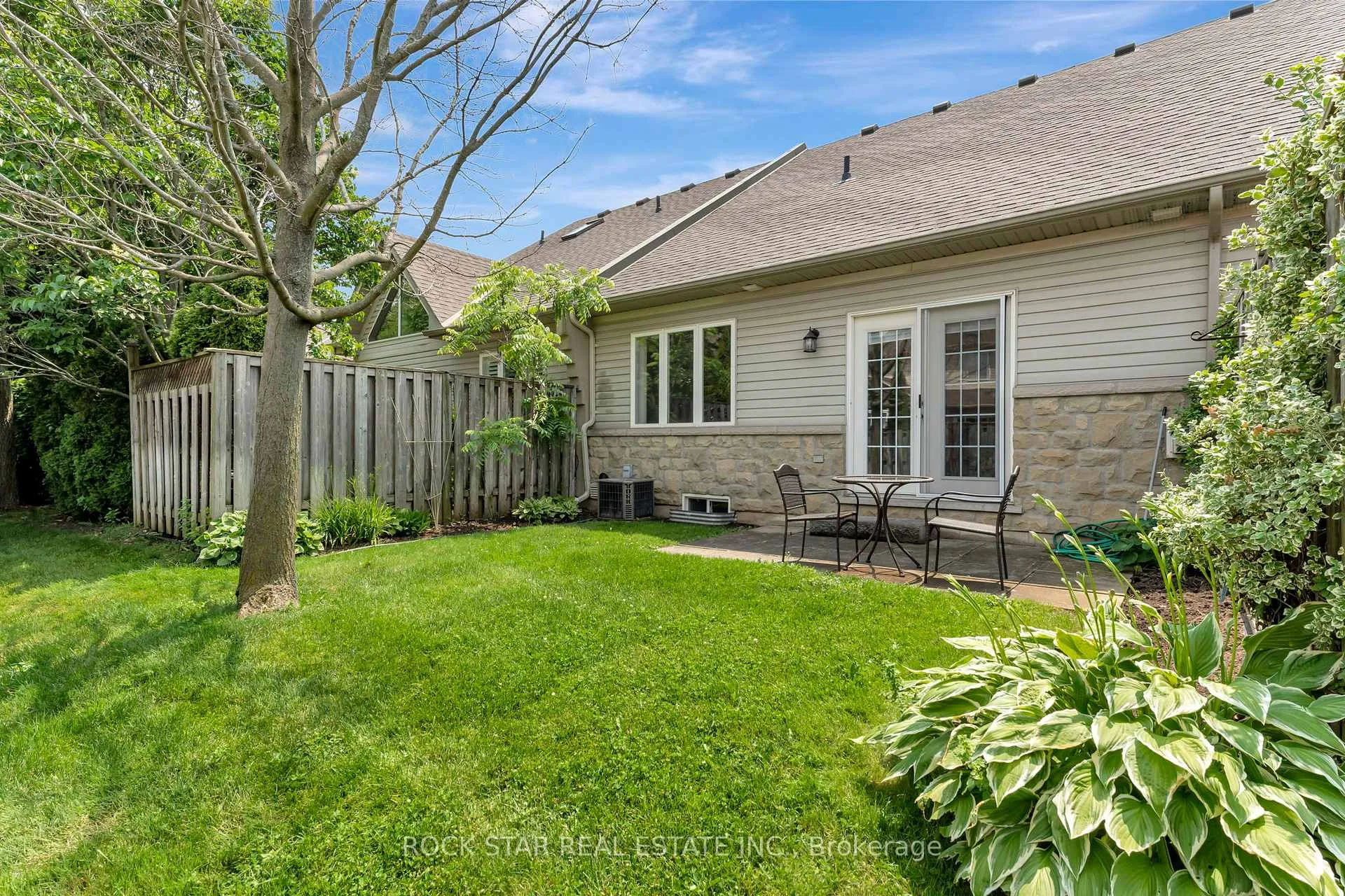 Photo 22 of Unit 28, 212 Stonehenge Drive, Hamilton, Ancaster — HOMEH