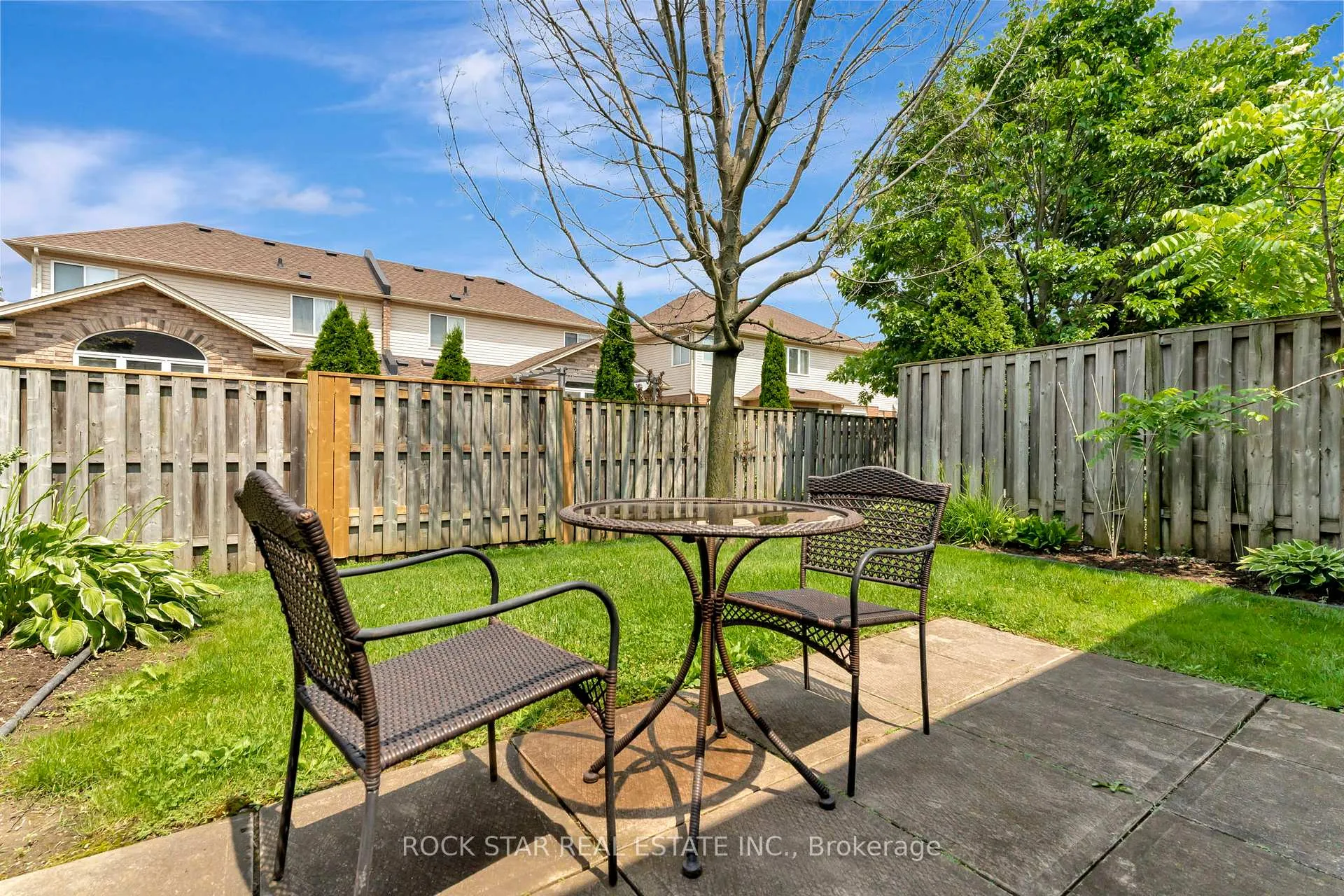 Photo 24 of Unit 28, 212 Stonehenge Drive, Hamilton, Ancaster — HOMEH