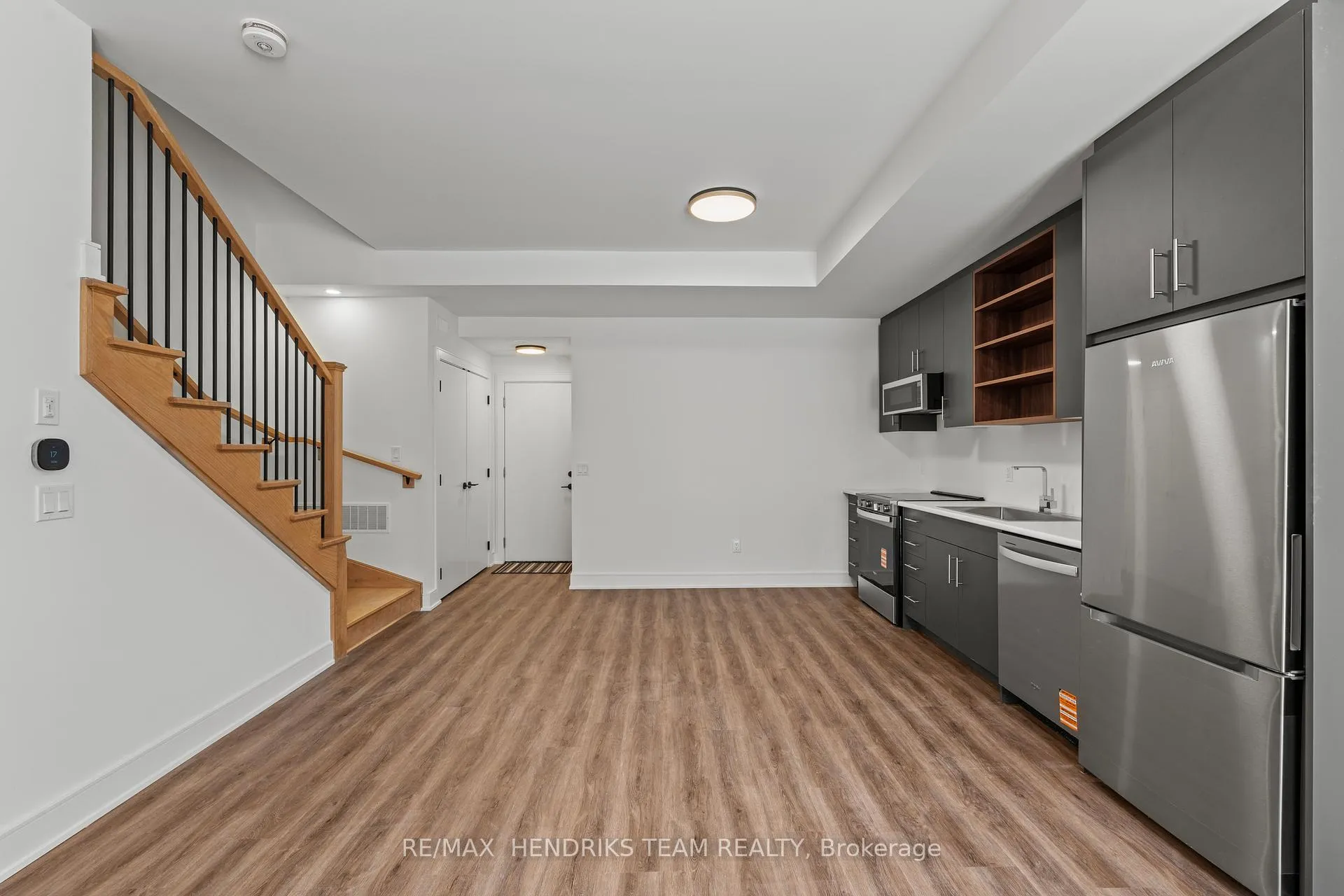 Photo 11 of 160 Everett Common, St. Catharines, Oakdale — HOMEH