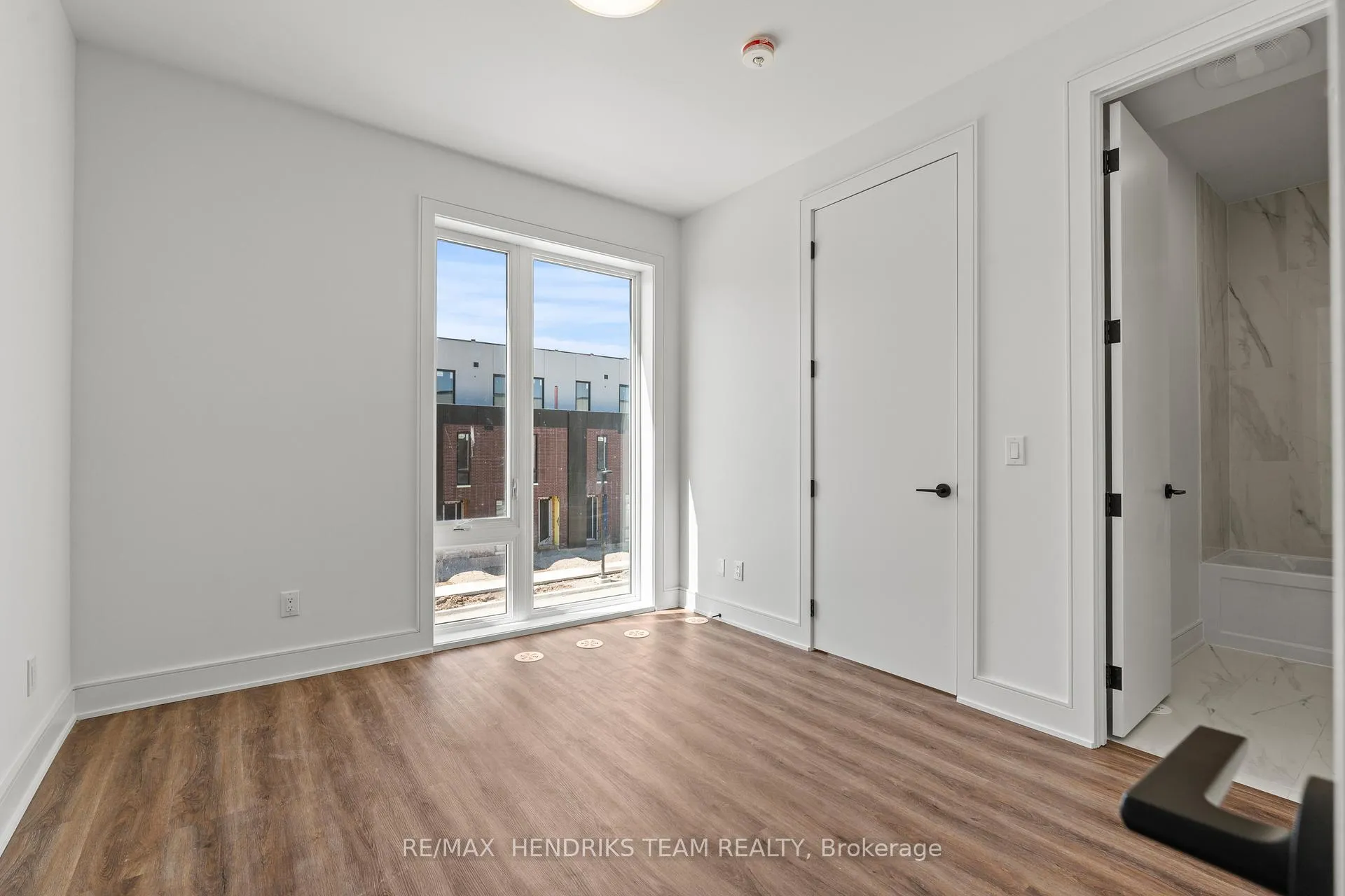 Photo 21 of 160 Everett Common, St. Catharines, Oakdale — HOMEH