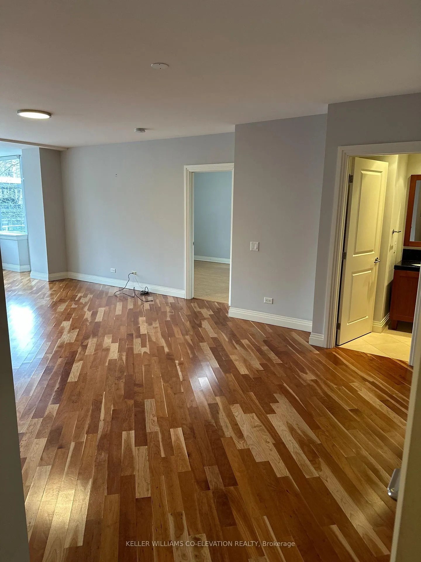 Photo 8 of Unit 206, 1 Benvenuto Place, Toronto, Casa Loma — HOMEH