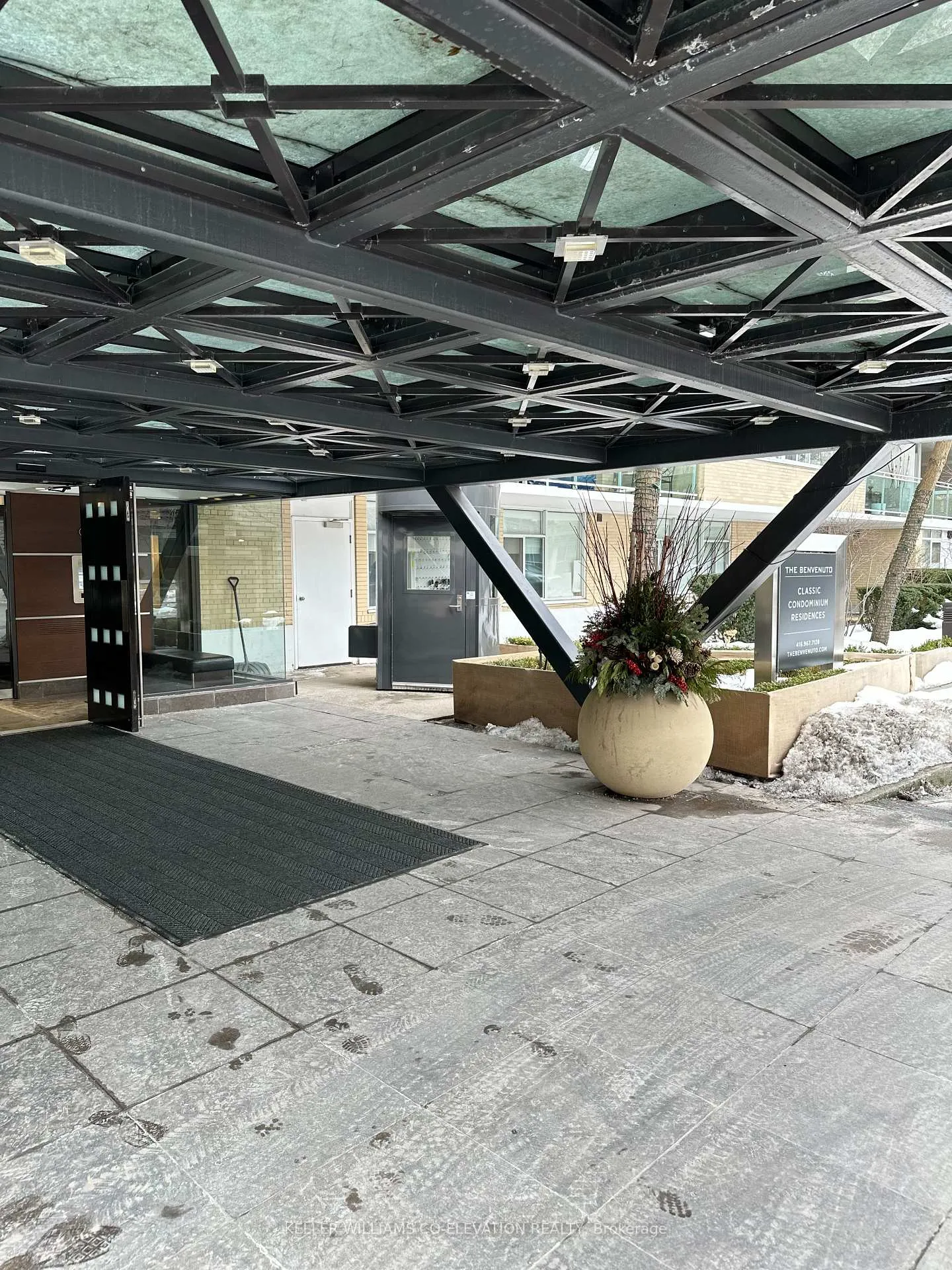 Photo 36 of Unit 206, 1 Benvenuto Place, Toronto, Casa Loma — HOMEH