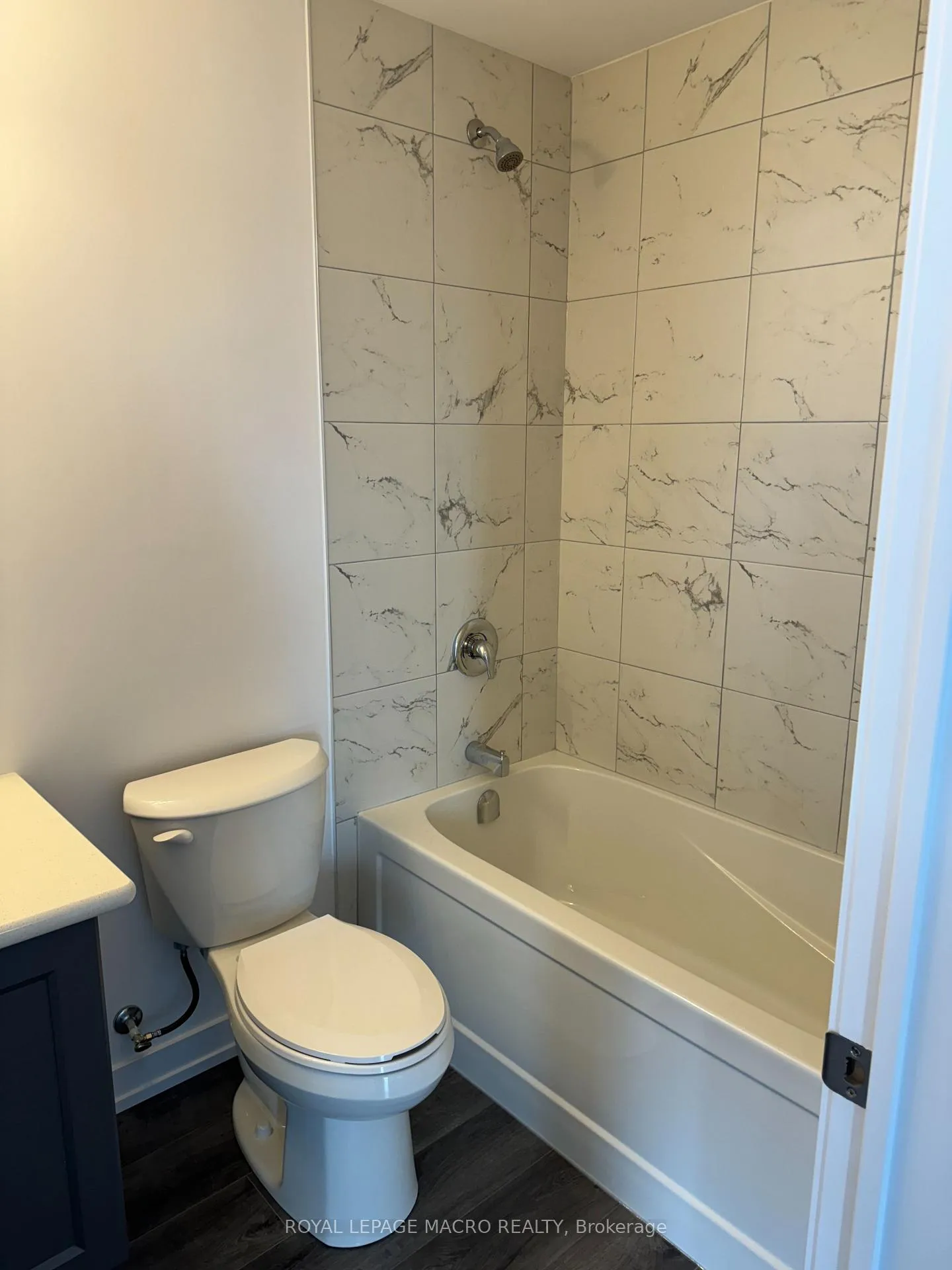 Photo 13 of Unit 525, 10 Mallard Trail, Hamilton, Waterdown — HOMEH