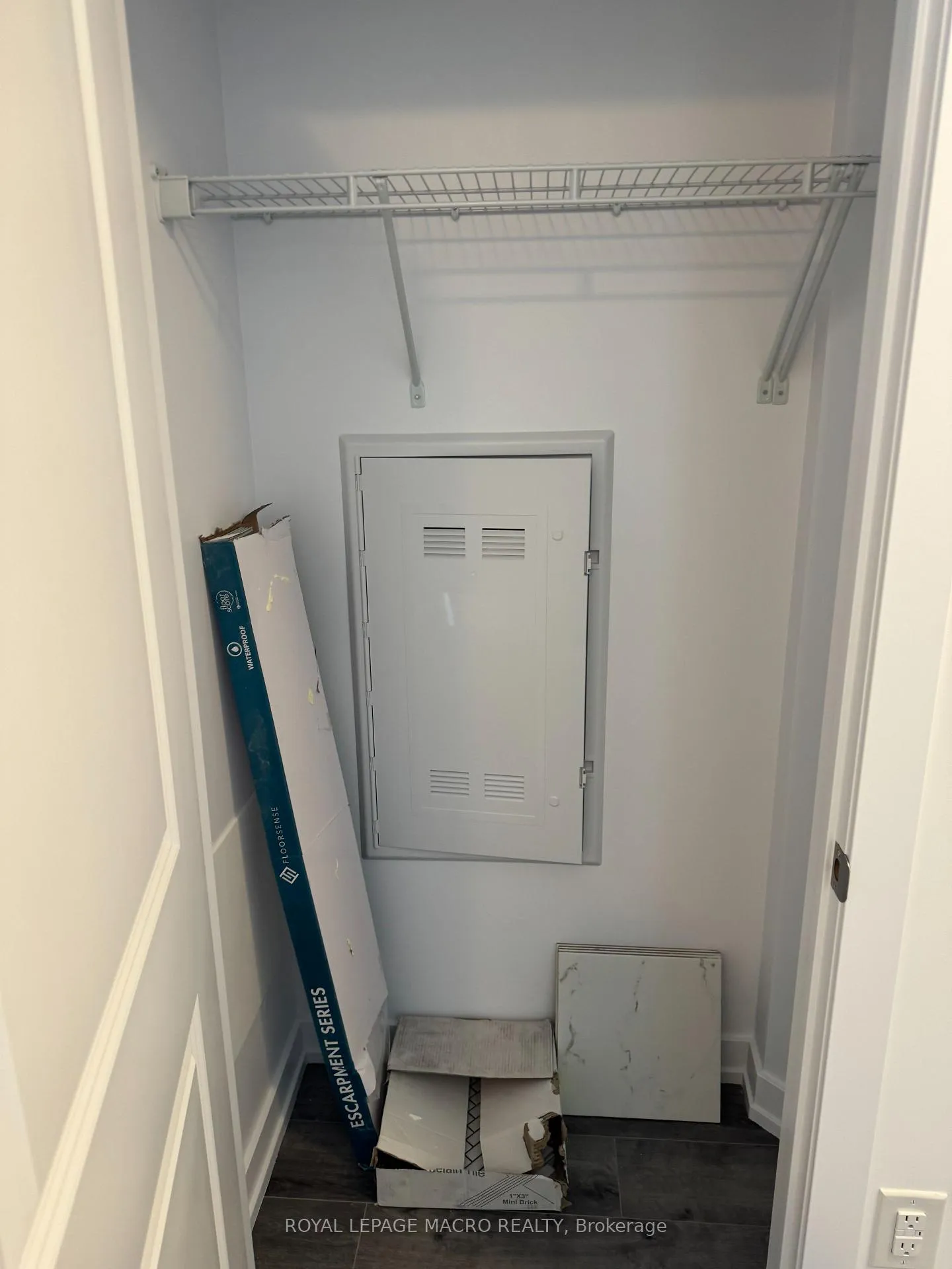 Photo 14 of Unit 525, 10 Mallard Trail, Hamilton, Waterdown — HOMEH
