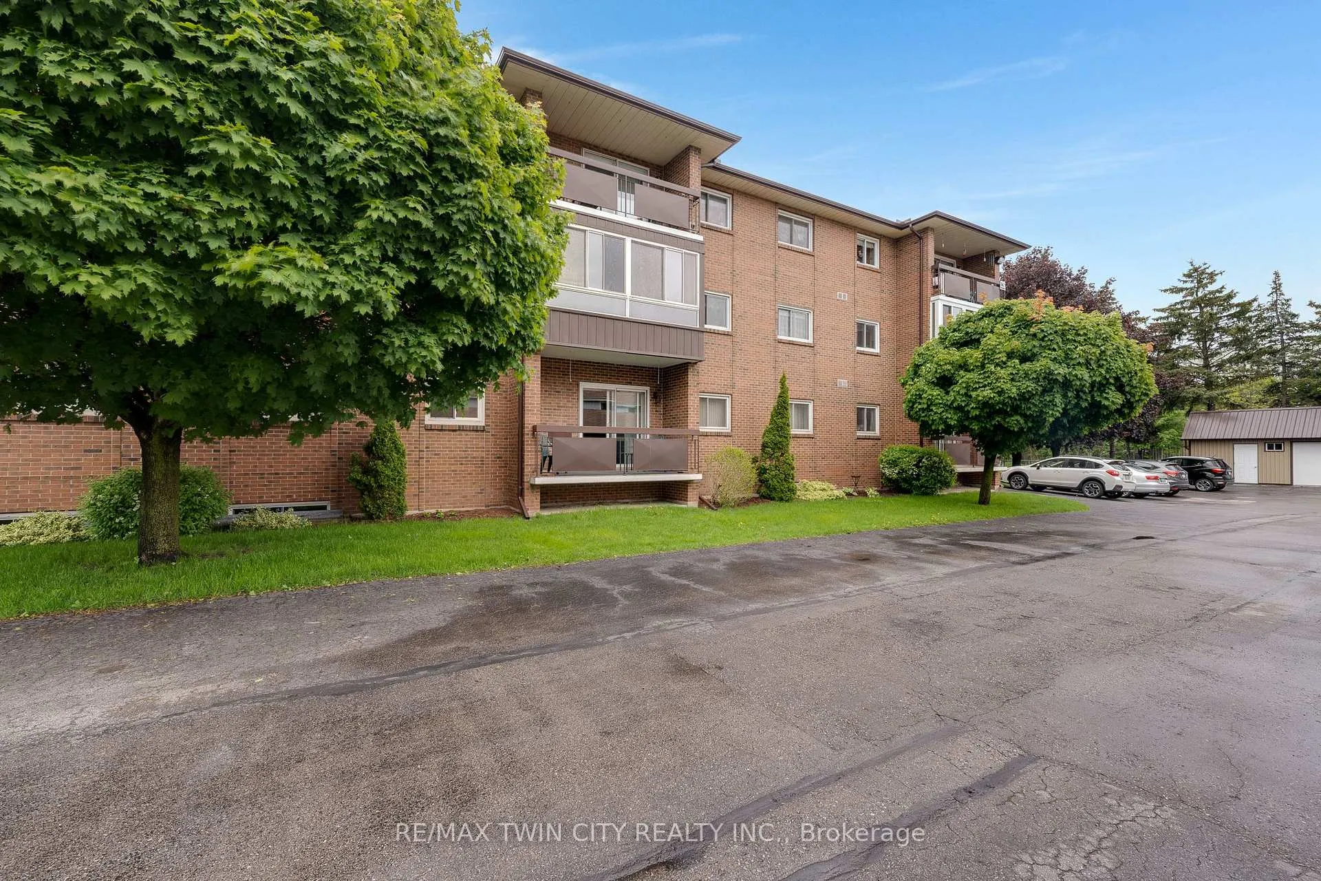 Photo 19 of Unit 107, 67 Breckenridge Drive, Kitchener — HOMEH