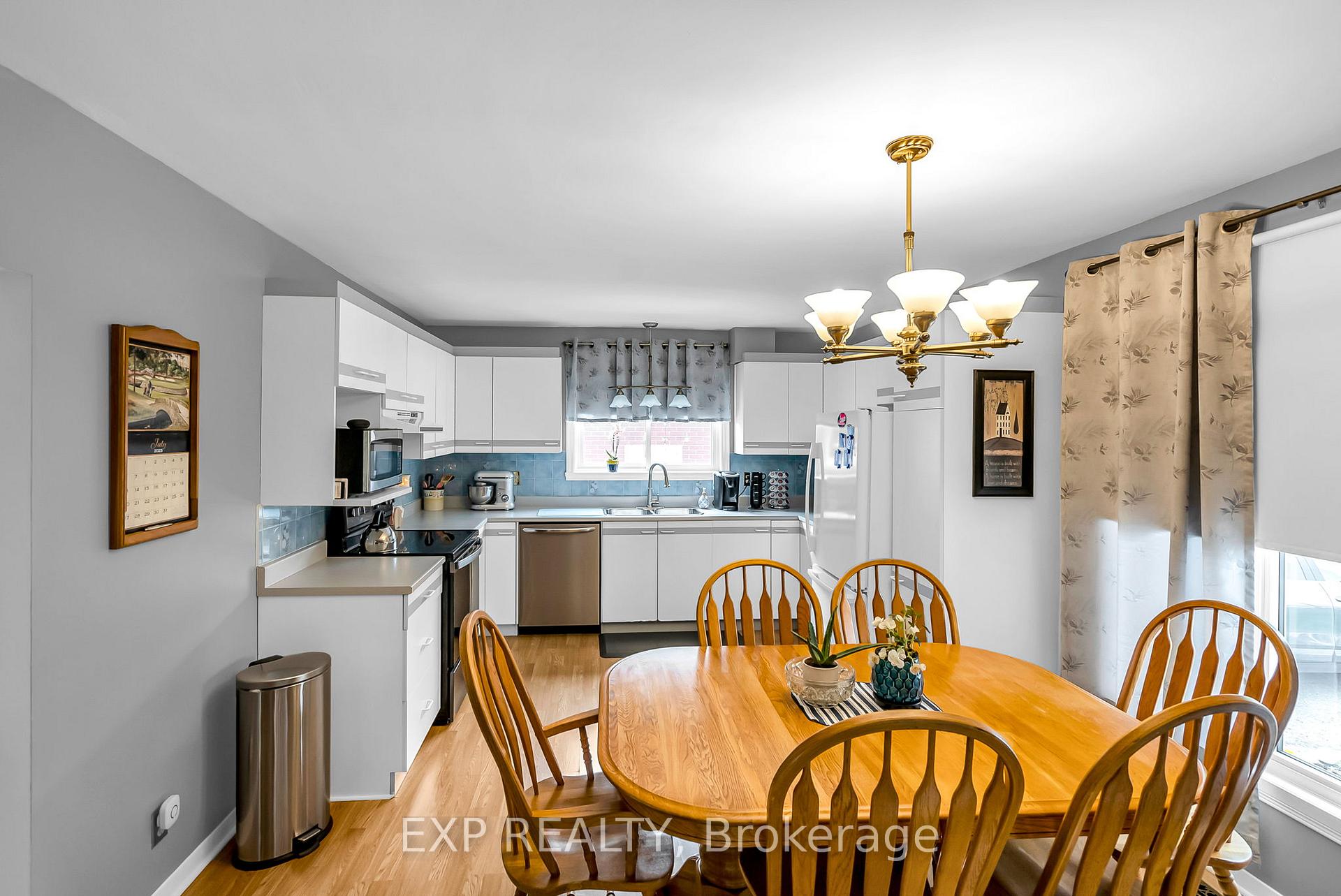 Photo 3 of 1002 Miron Avenue, Cornwall — HOMEH