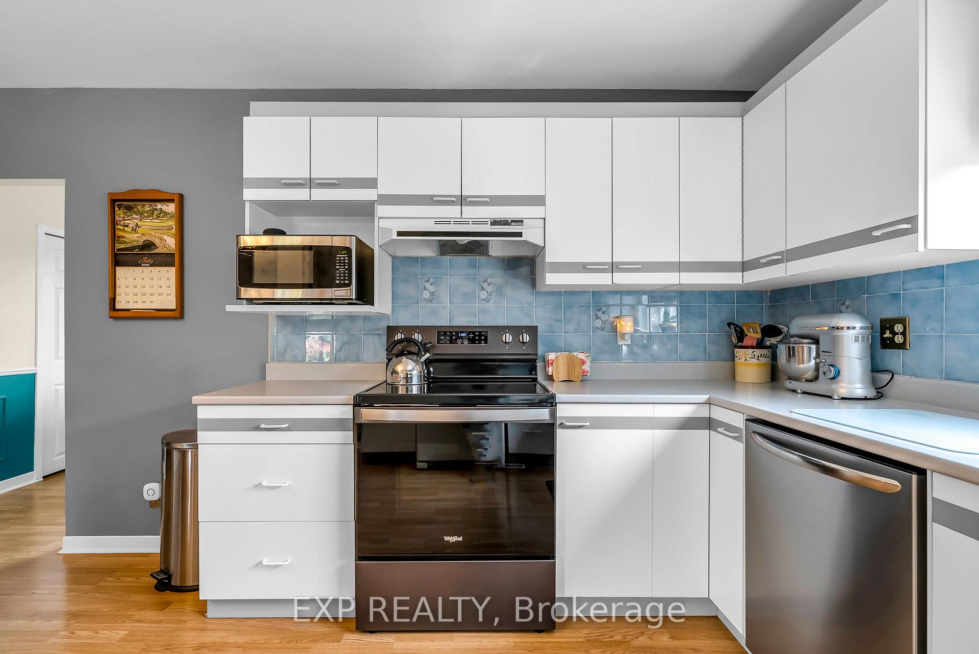 Photo 6 of 1002 Miron Avenue, Cornwall — HOMEH