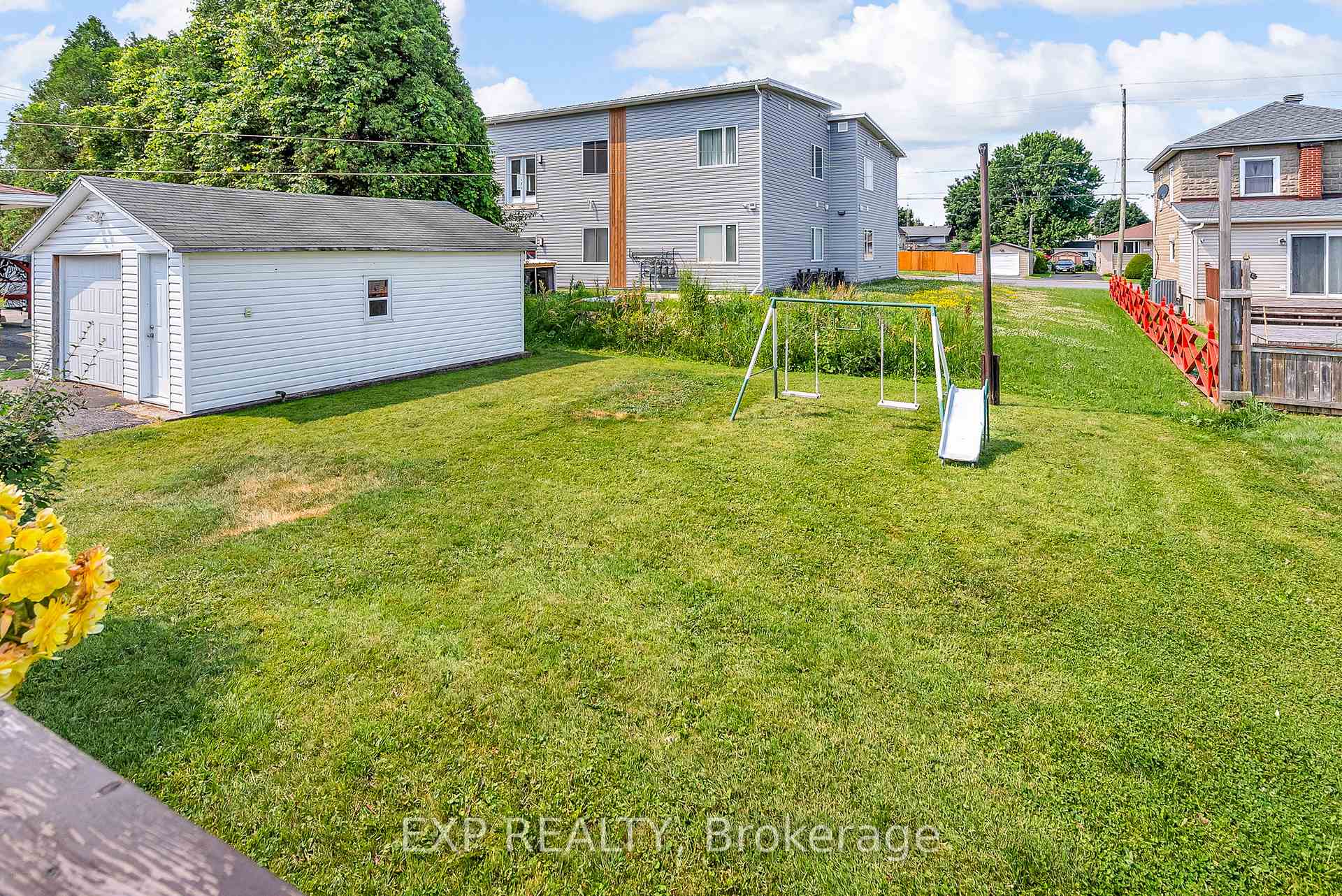Photo 40 of 1002 Miron Avenue, Cornwall — HOMEH