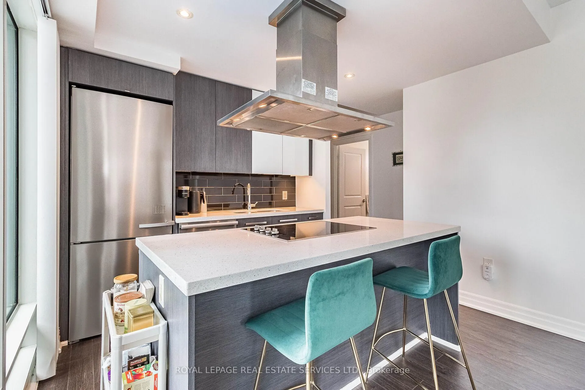 Photo 14 of Unit 1302, 8 The esplanade, Toronto, Waterfront Communities — HOMEH