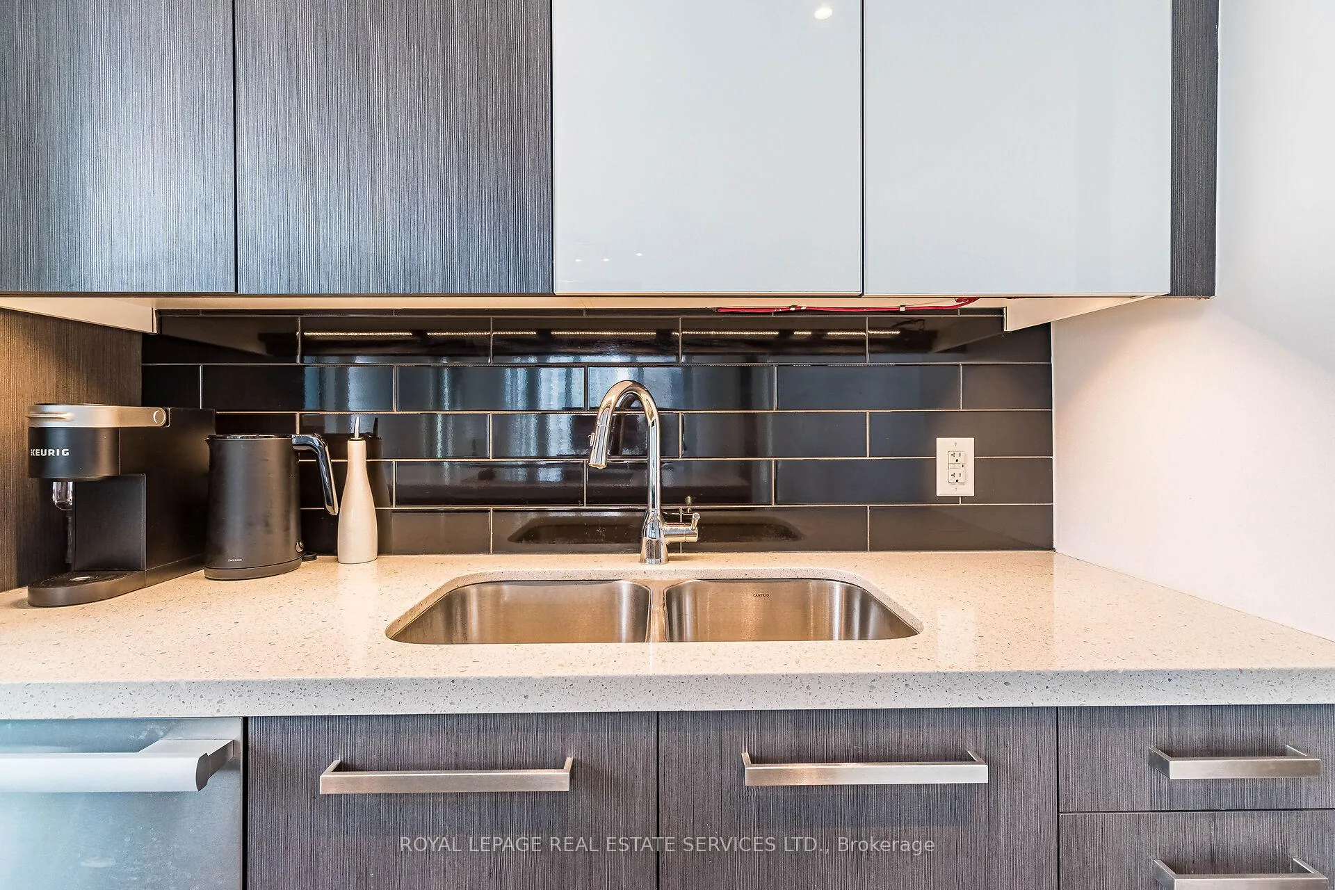 Photo 17 of Unit 1302, 8 The esplanade, Toronto, Waterfront Communities — HOMEH