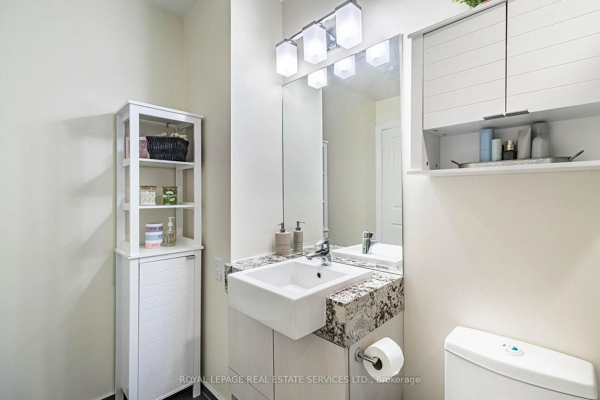 Photo 30 of Unit 1302, 8 The esplanade, Toronto, Waterfront Communities — HOMEH