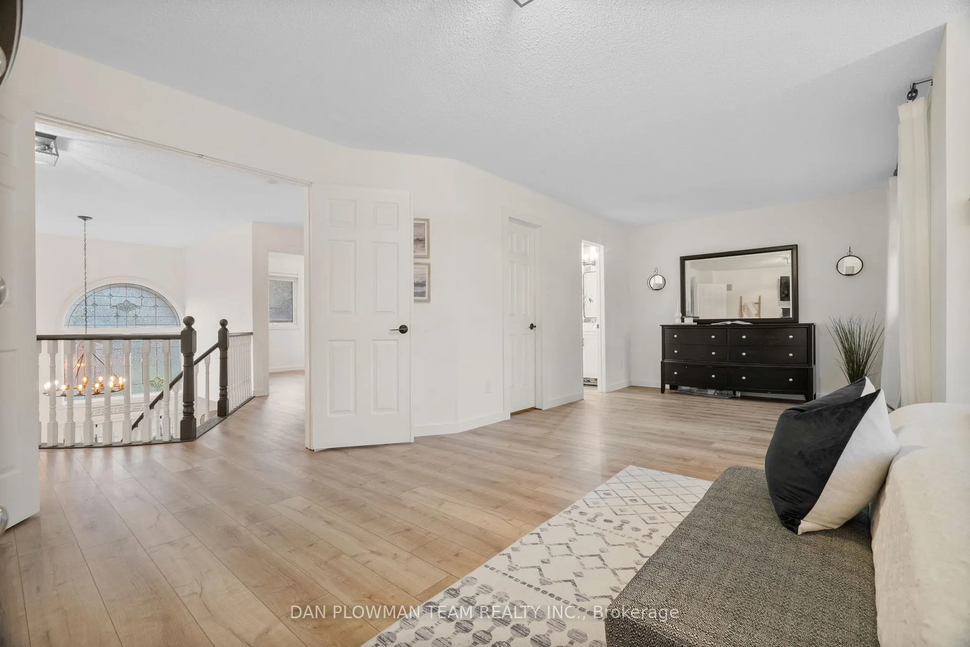 Photo 20 of 822 Royal Orchard Drive, Oshawa, Pinecrest — HOMEH