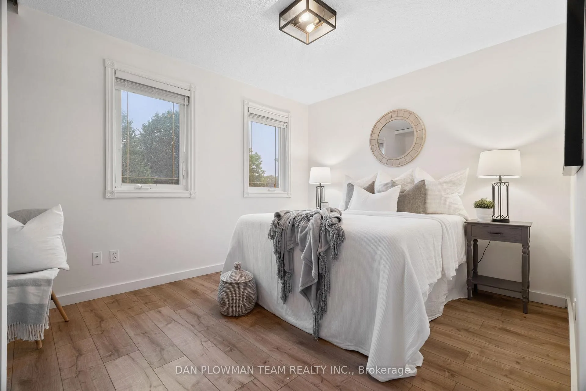 Photo 23 of 822 Royal Orchard Drive, Oshawa, Pinecrest — HOMEH