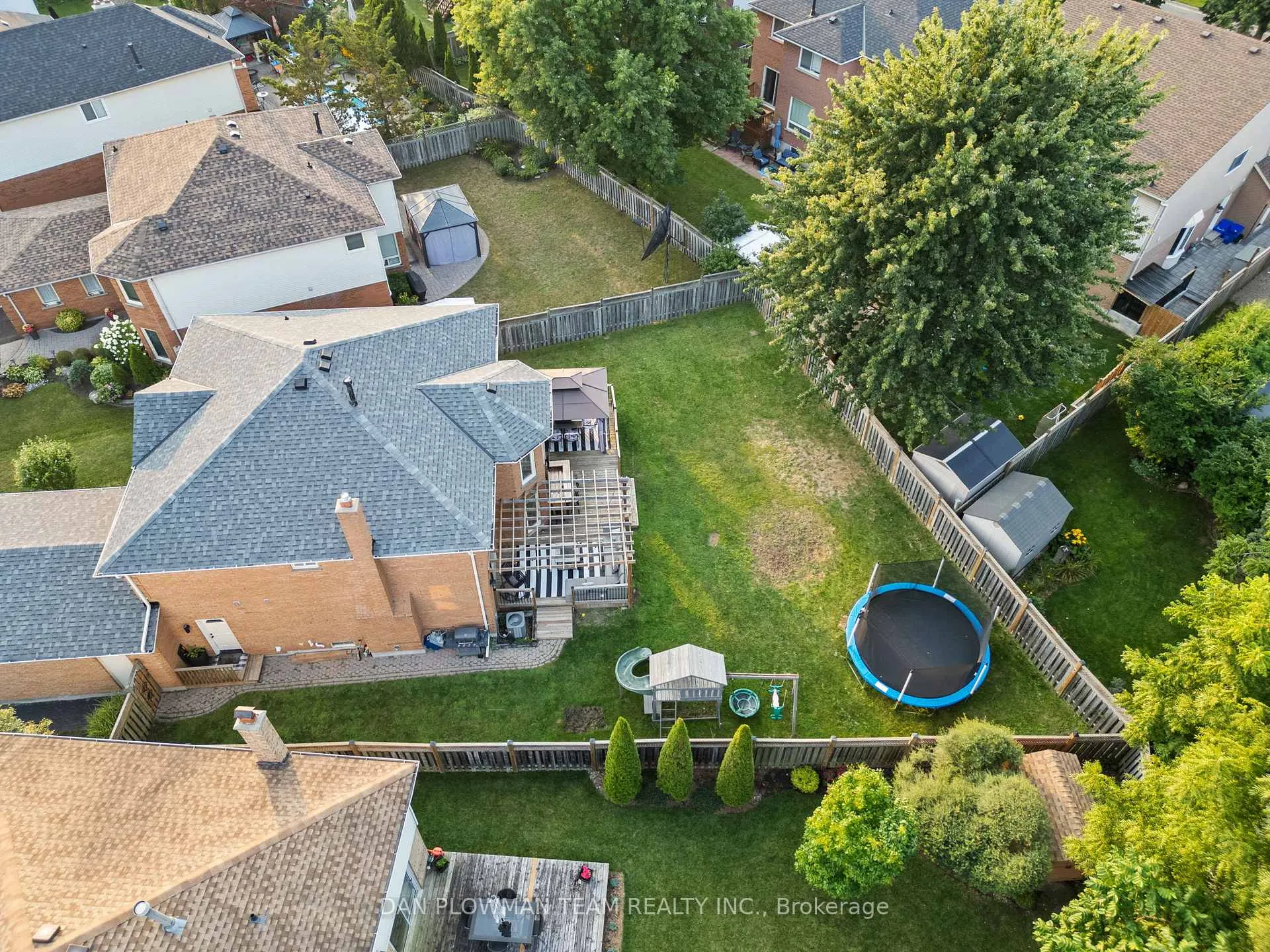 Photo 38 of 822 Royal Orchard Drive, Oshawa, Pinecrest — HOMEH