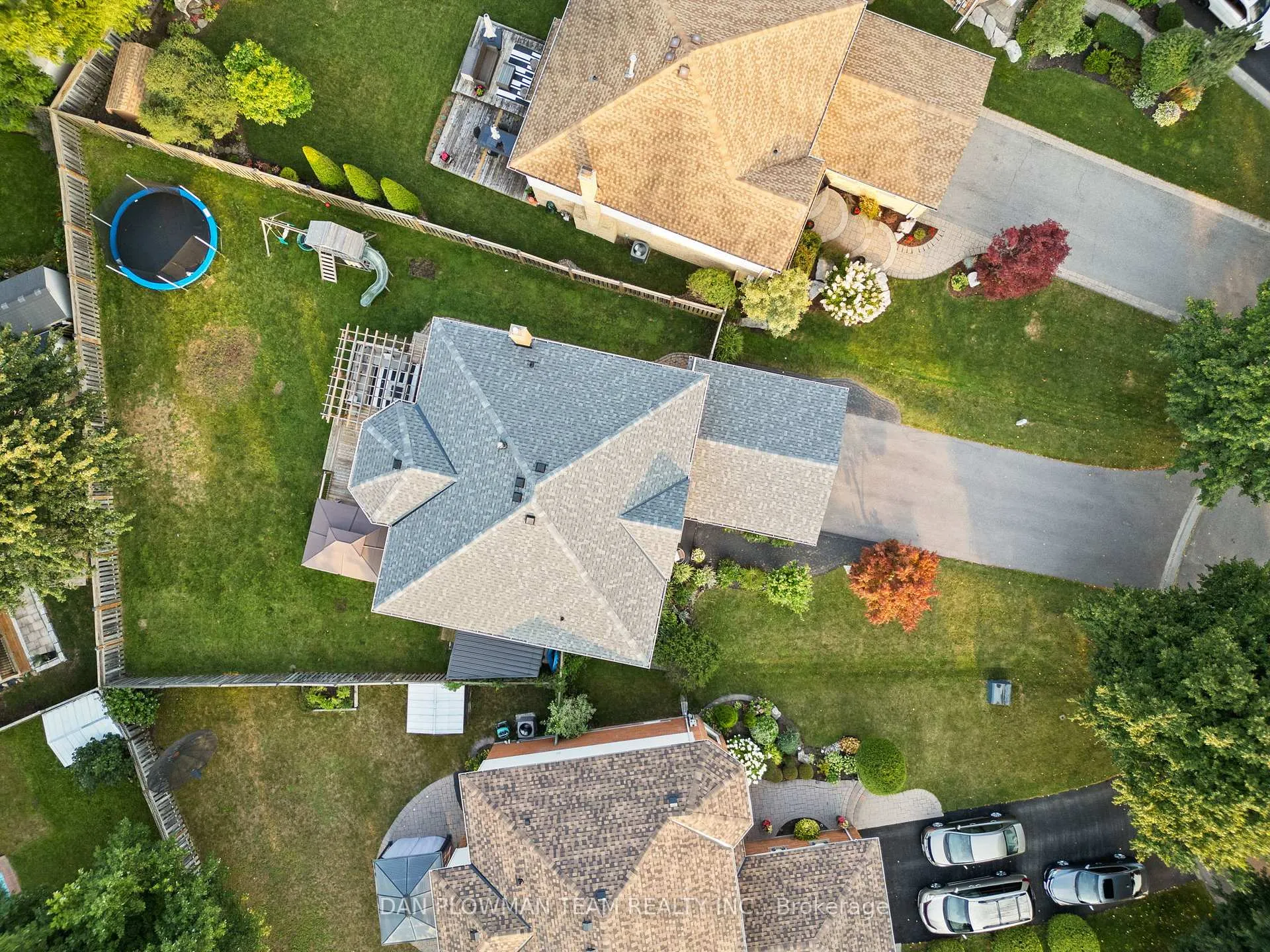 Photo 39 of 822 Royal Orchard Drive, Oshawa, Pinecrest — HOMEH