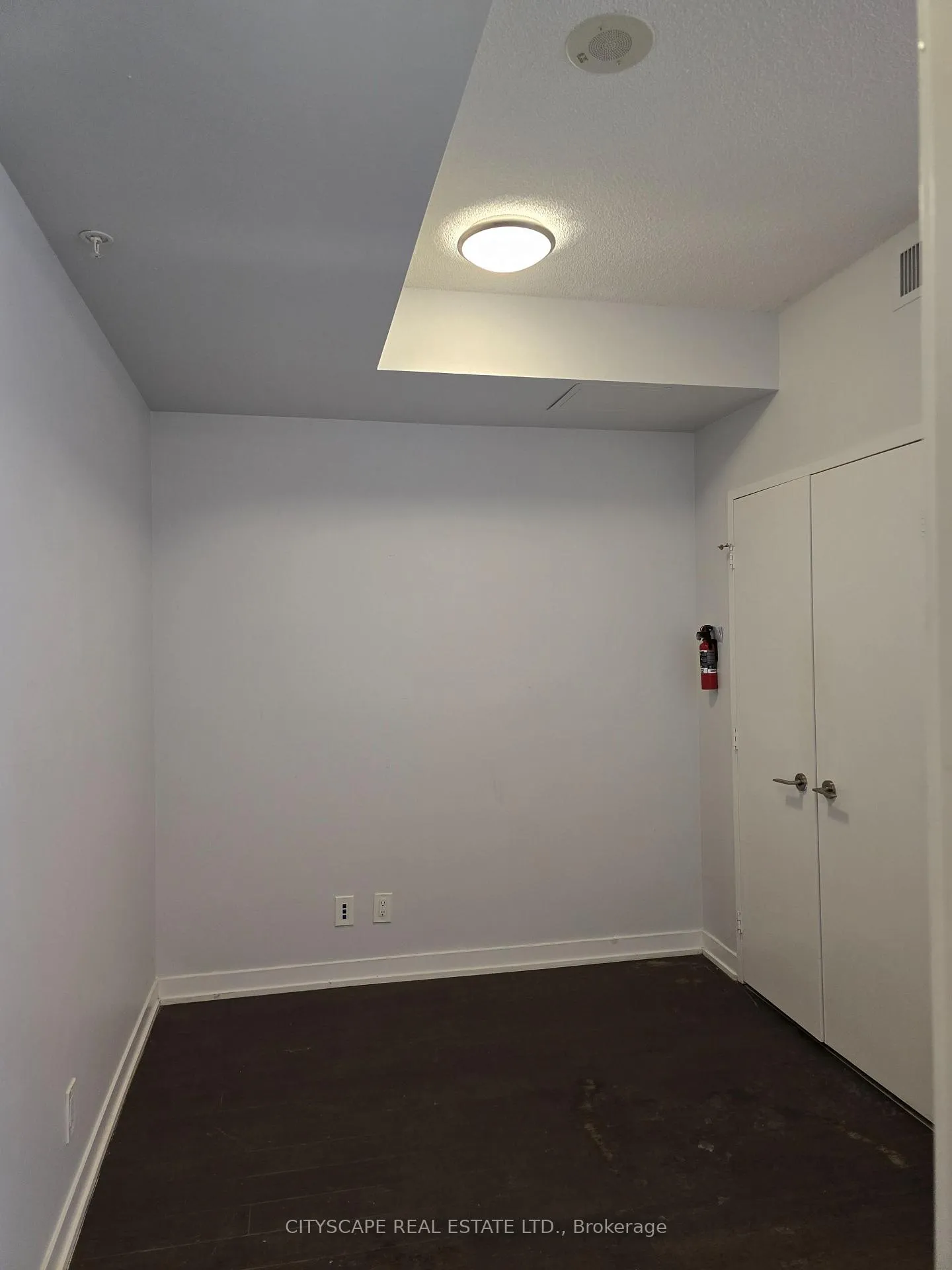 Photo 4 of Unit S203, 120 Bayview Avenue, Toronto, Waterfront Communities — HOMEH