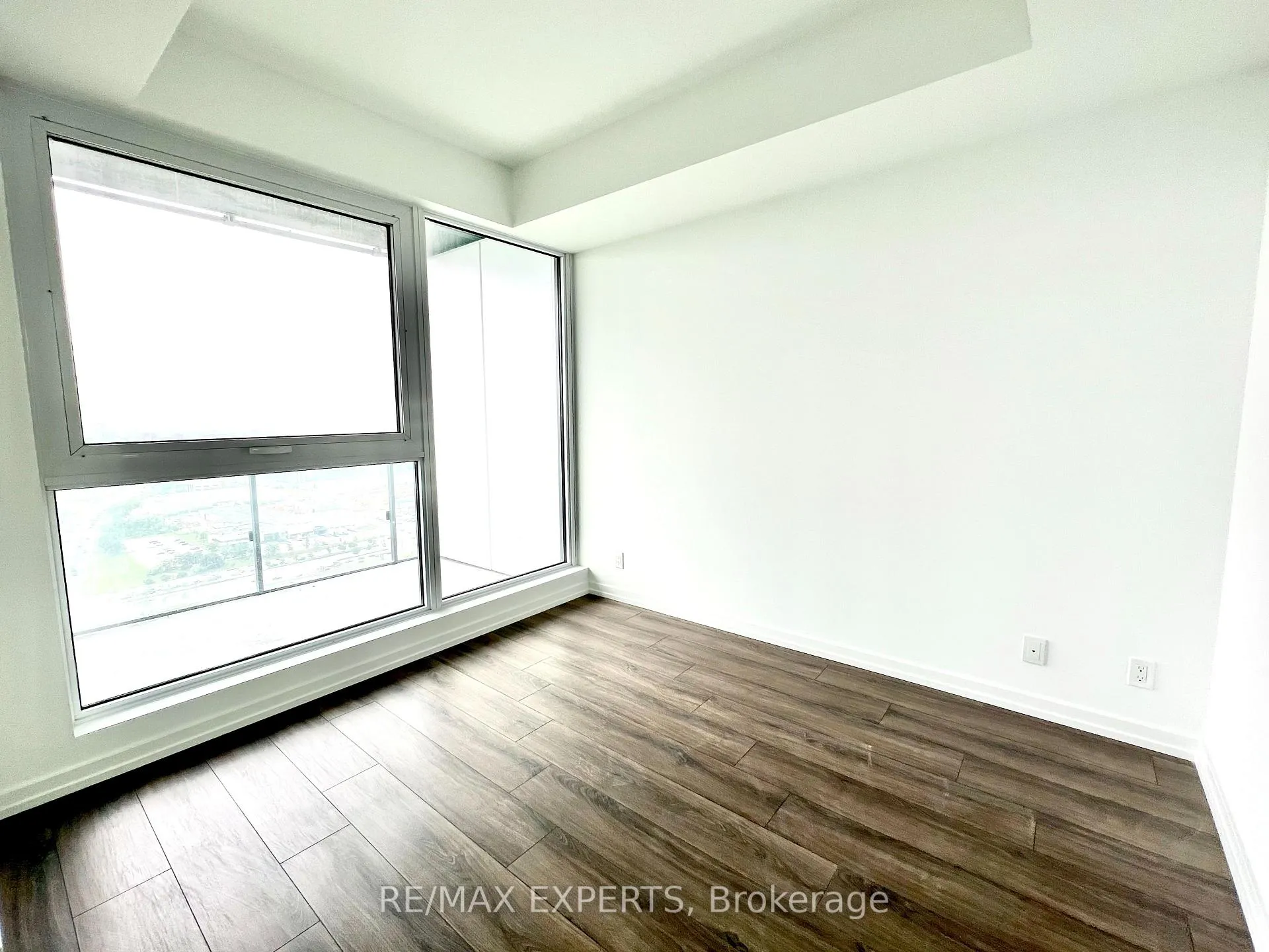 Photo 10 of Unit 3512, 7890 Jane Street, Vaughan, Vaughan Corporate Centre — HOMEH