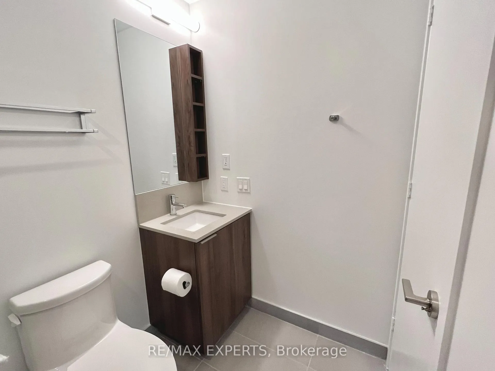 Photo 14 of Unit 3512, 7890 Jane Street, Vaughan, Vaughan Corporate Centre — HOMEH