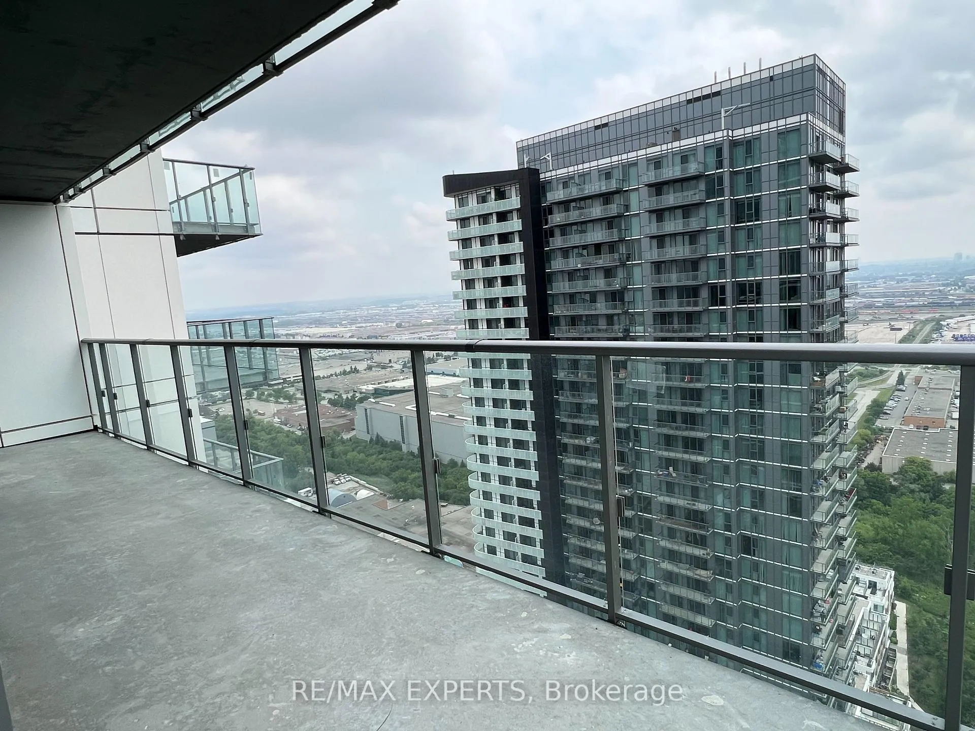 Photo 19 of Unit 3512, 7890 Jane Street, Vaughan, Vaughan Corporate Centre — HOMEH