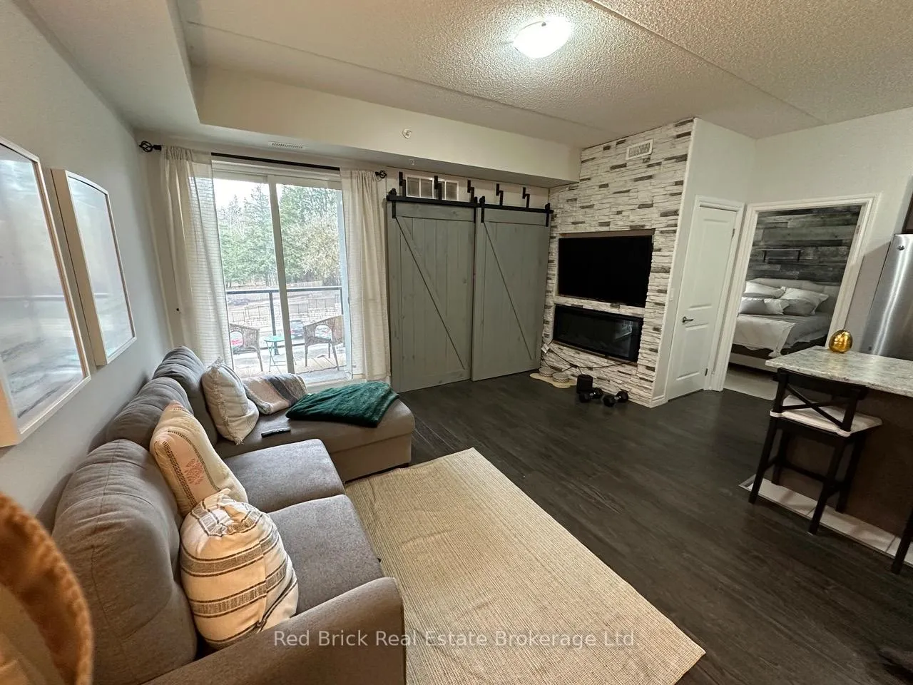 Front of Unit 303, 1280 Gordon Street