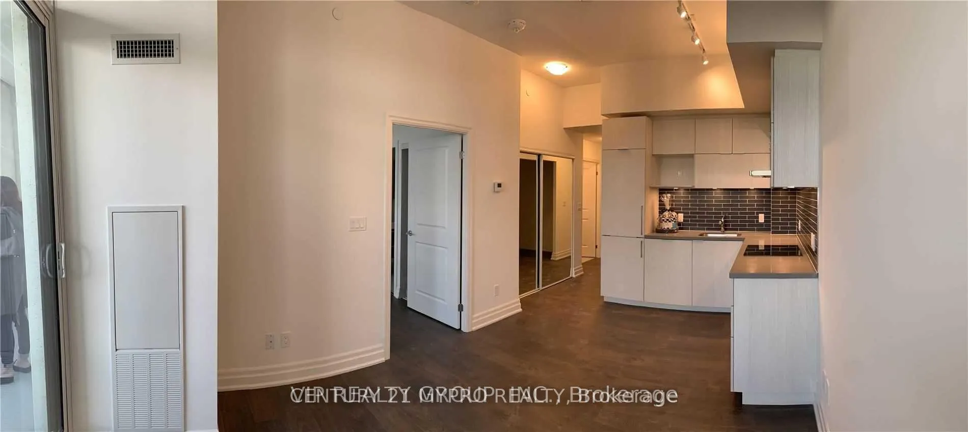 Photo 4 of Unit 404A, 10 Rouge Valley Drive, Markham, Unionville — HOMEH