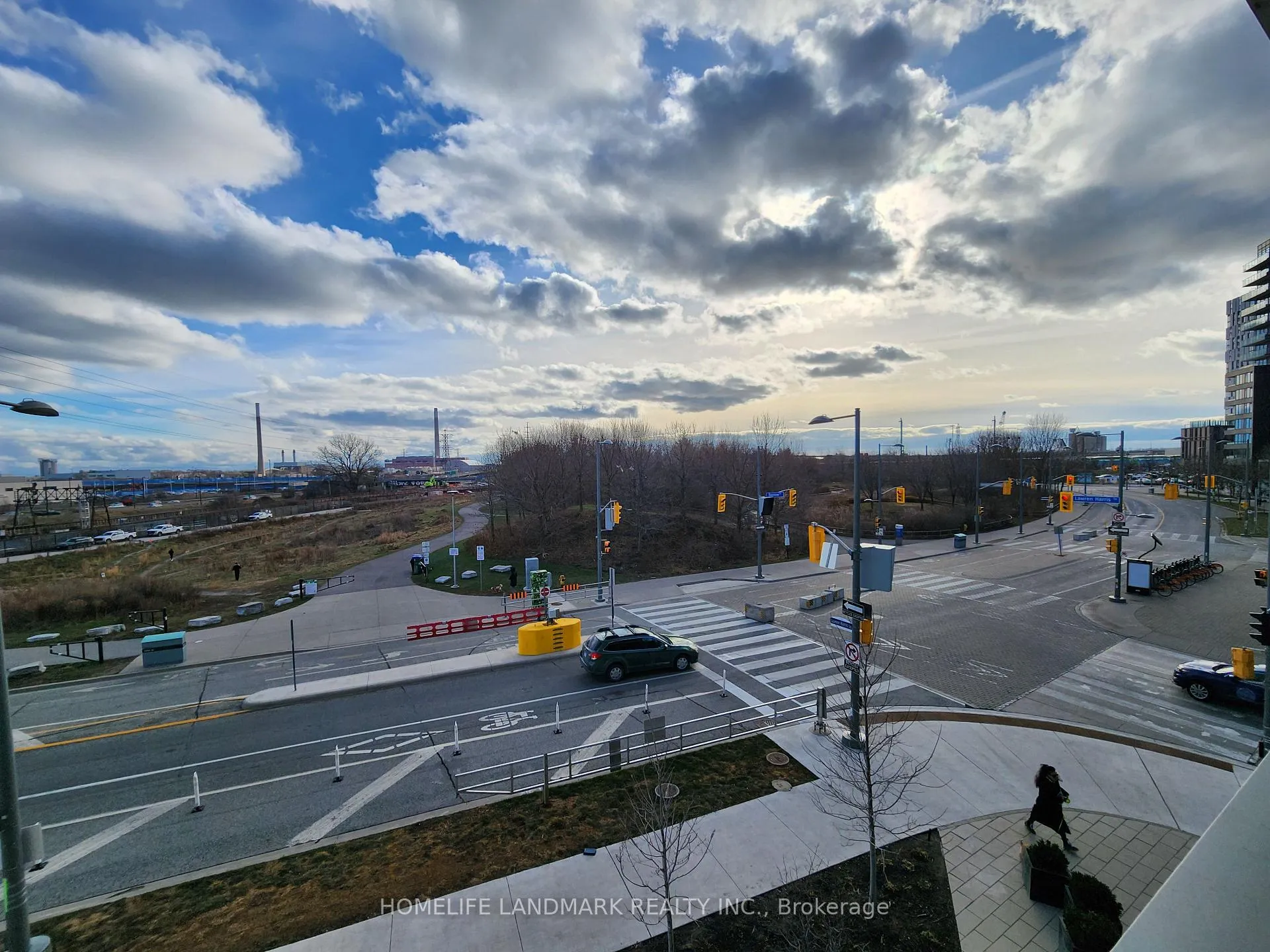 Photo 5 of Unit 311, 170 Bayview Avenue, Toronto, Waterfront Communities — HOMEH