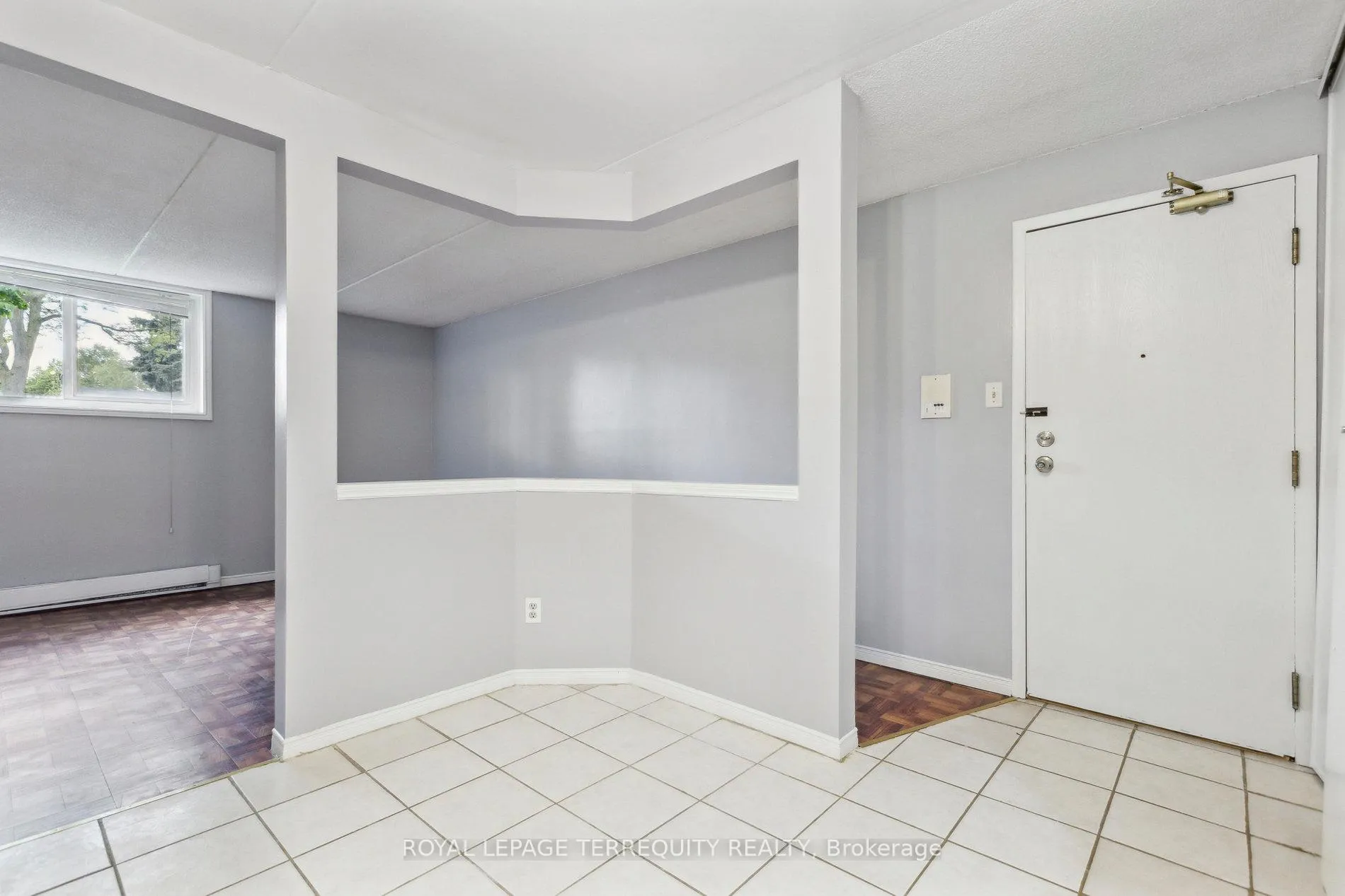 Photo 6 of Unit 1, 321 Northlake Drive, Waterloo — HOMEH
