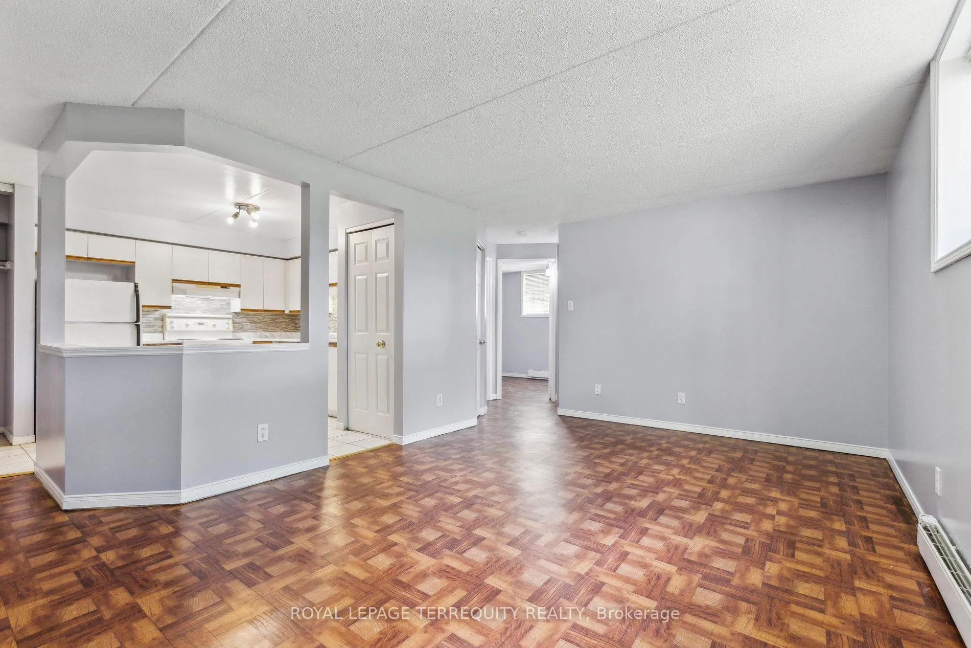 Photo 8 of Unit 1, 321 Northlake Drive, Waterloo — HOMEH