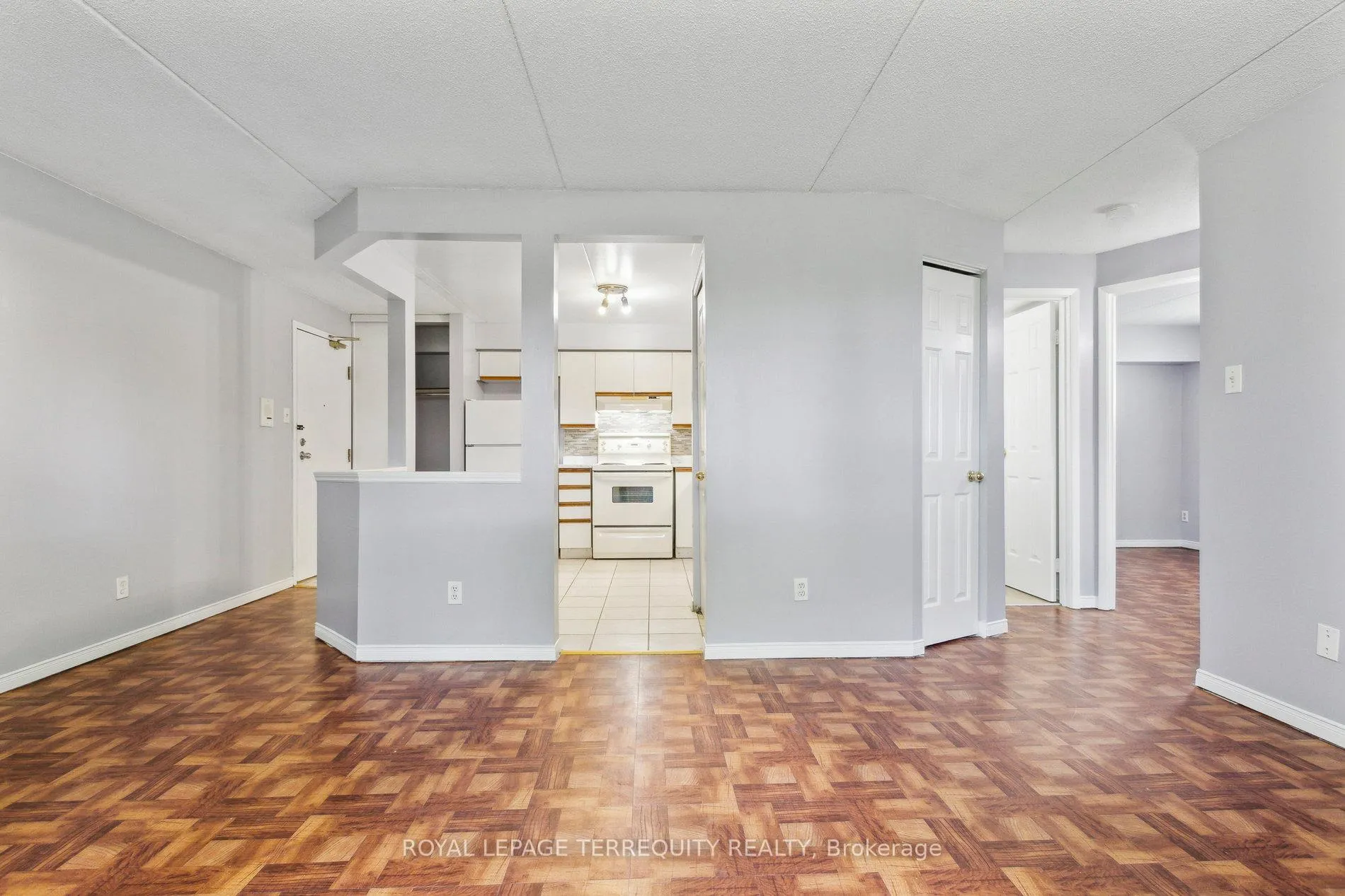 Photo 9 of Unit 1, 321 Northlake Drive, Waterloo — HOMEH