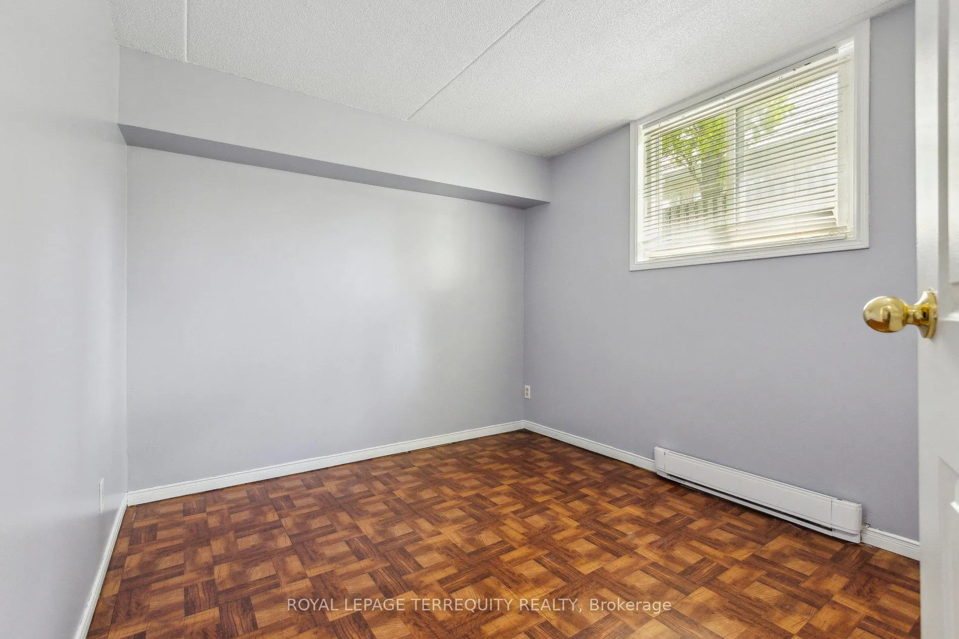 Photo 12 of Unit 1, 321 Northlake Drive, Waterloo — HOMEH