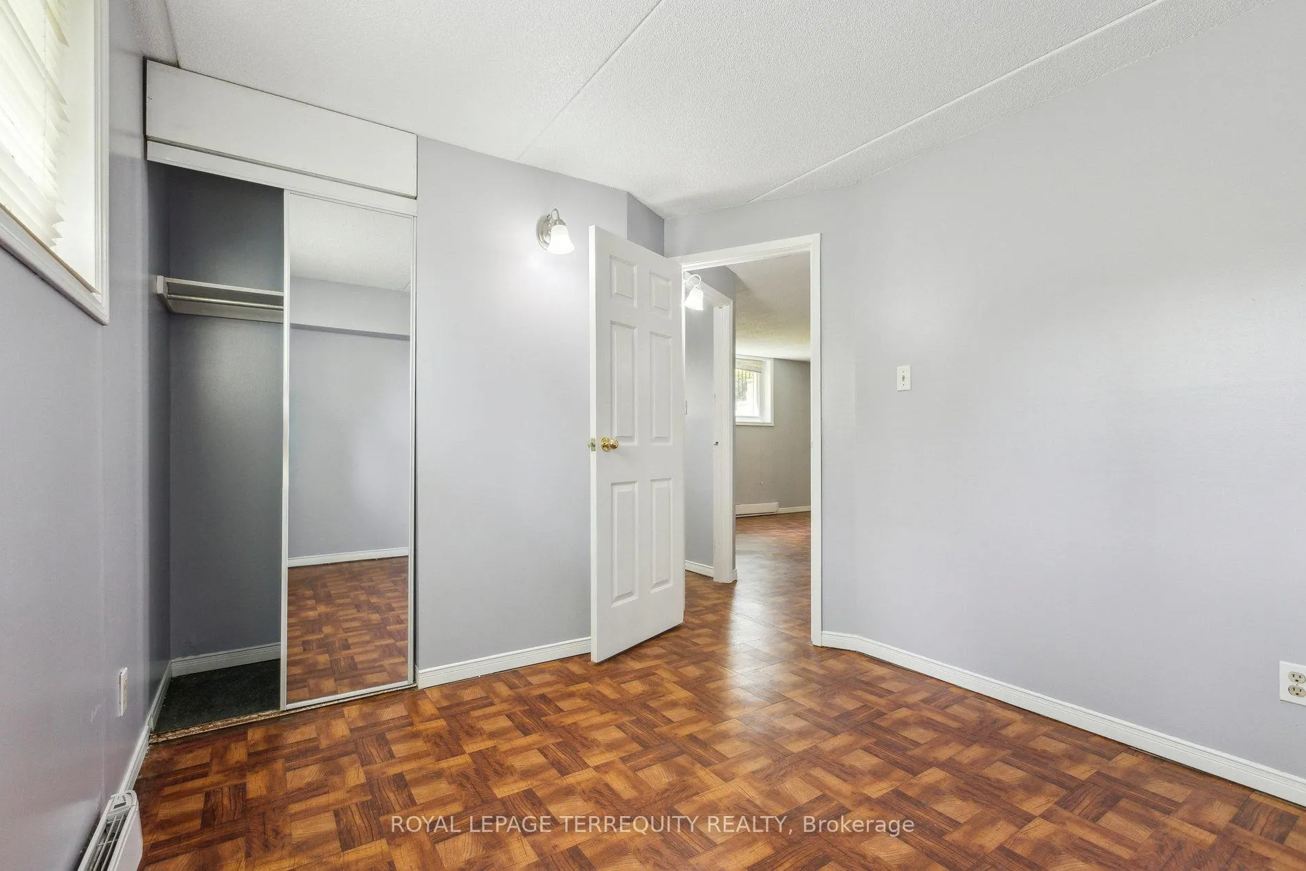 Photo 13 of Unit 1, 321 Northlake Drive, Waterloo — HOMEH